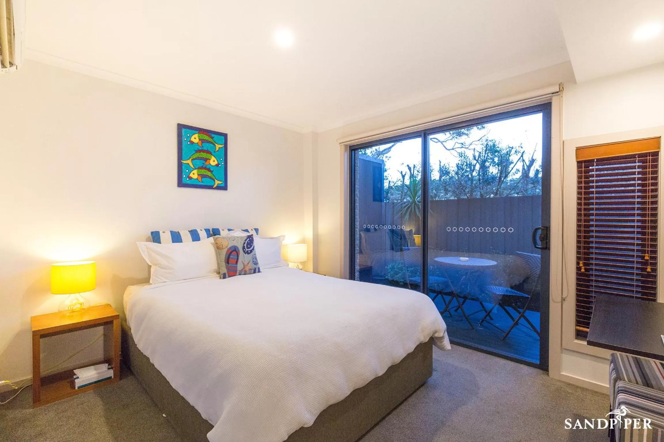 Queen Room with Patio in Sandpiper Motel Apollo Bay