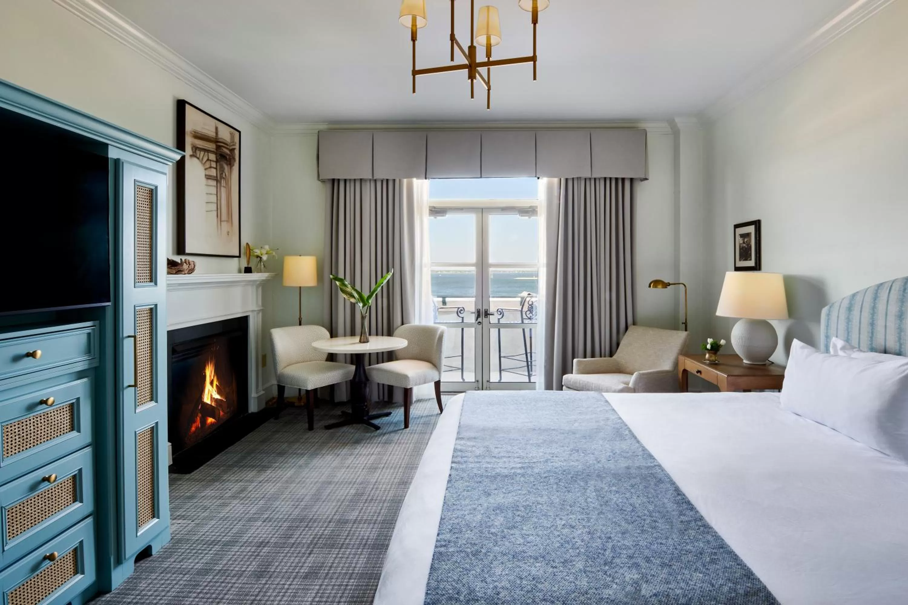 Premium King Balcony in Harbourview Inn