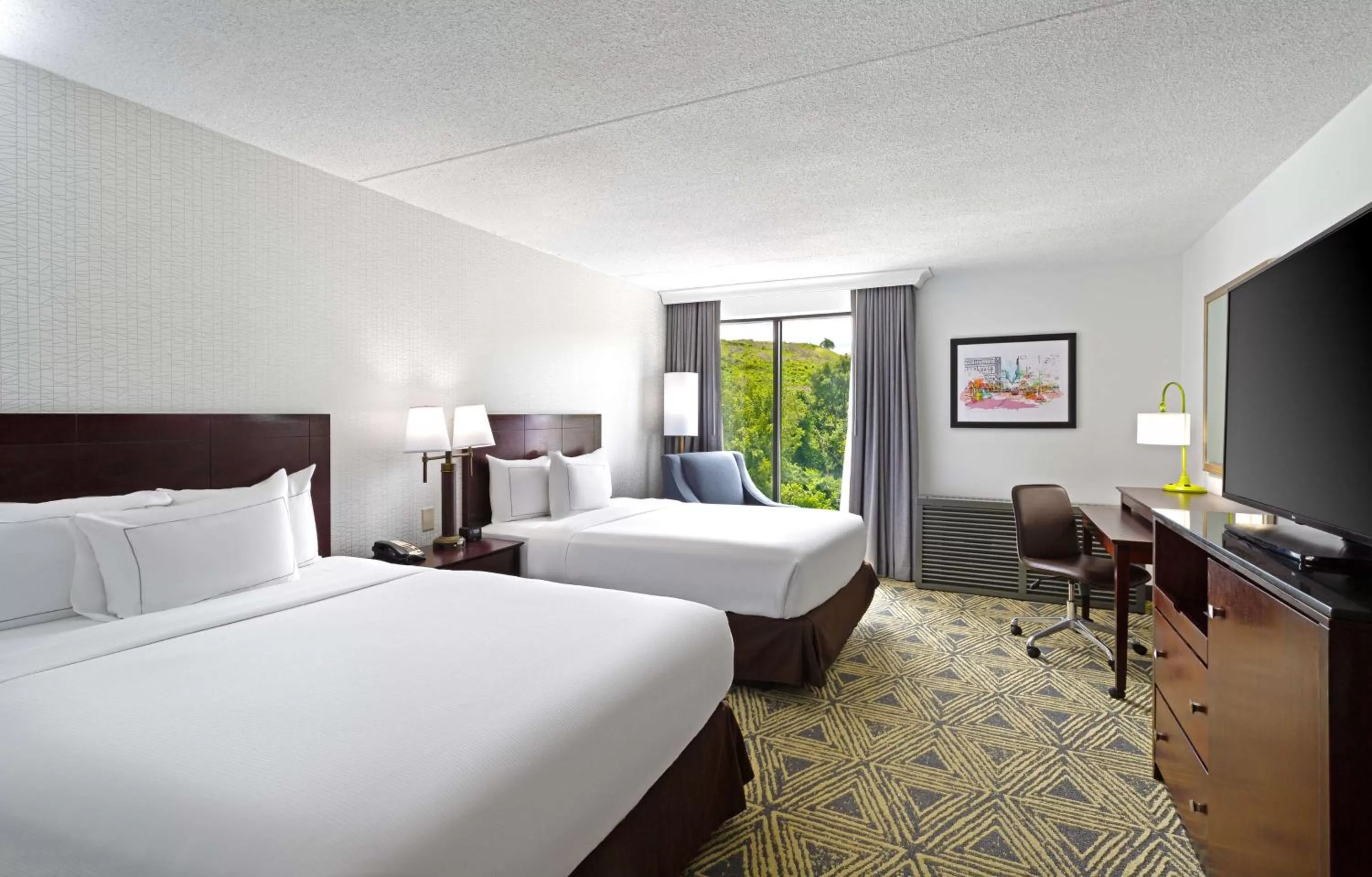 Queen Room with Two Queen Beds - Non-Smoking in DoubleTree by Hilton Washington Meadow Lands Casino Area