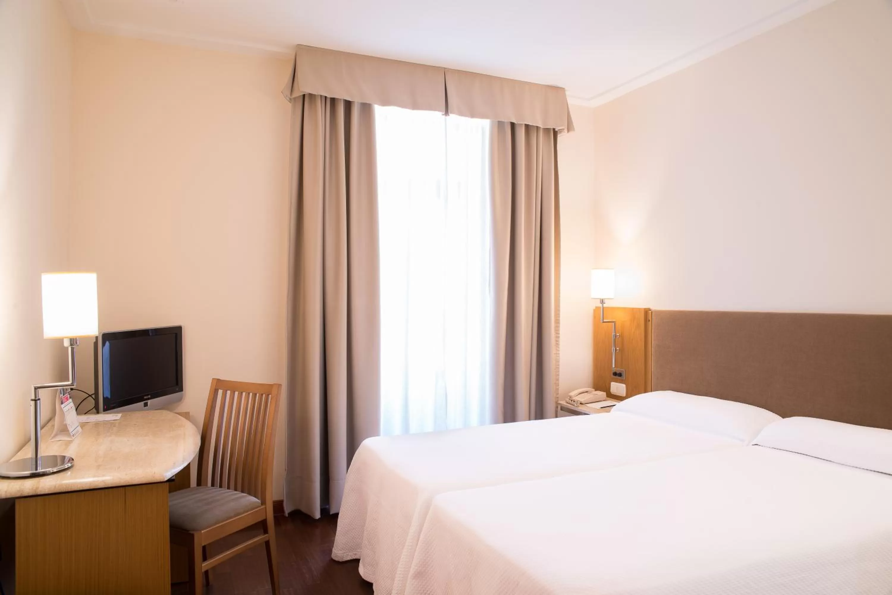 Superior Double Room in Hotel Inglaterra