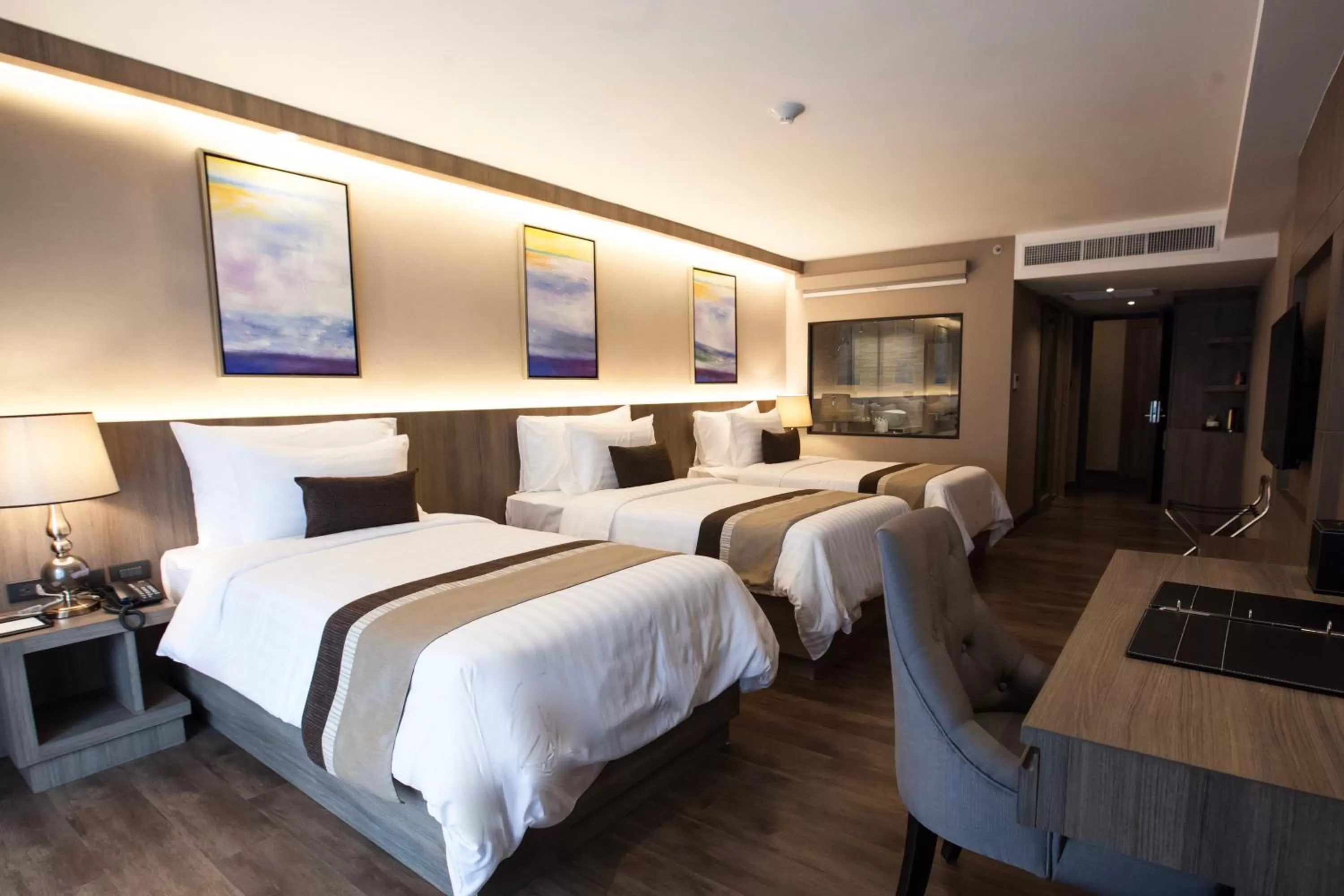 Premier Triple Bed in Arte Hotel - SHA Extra Plus