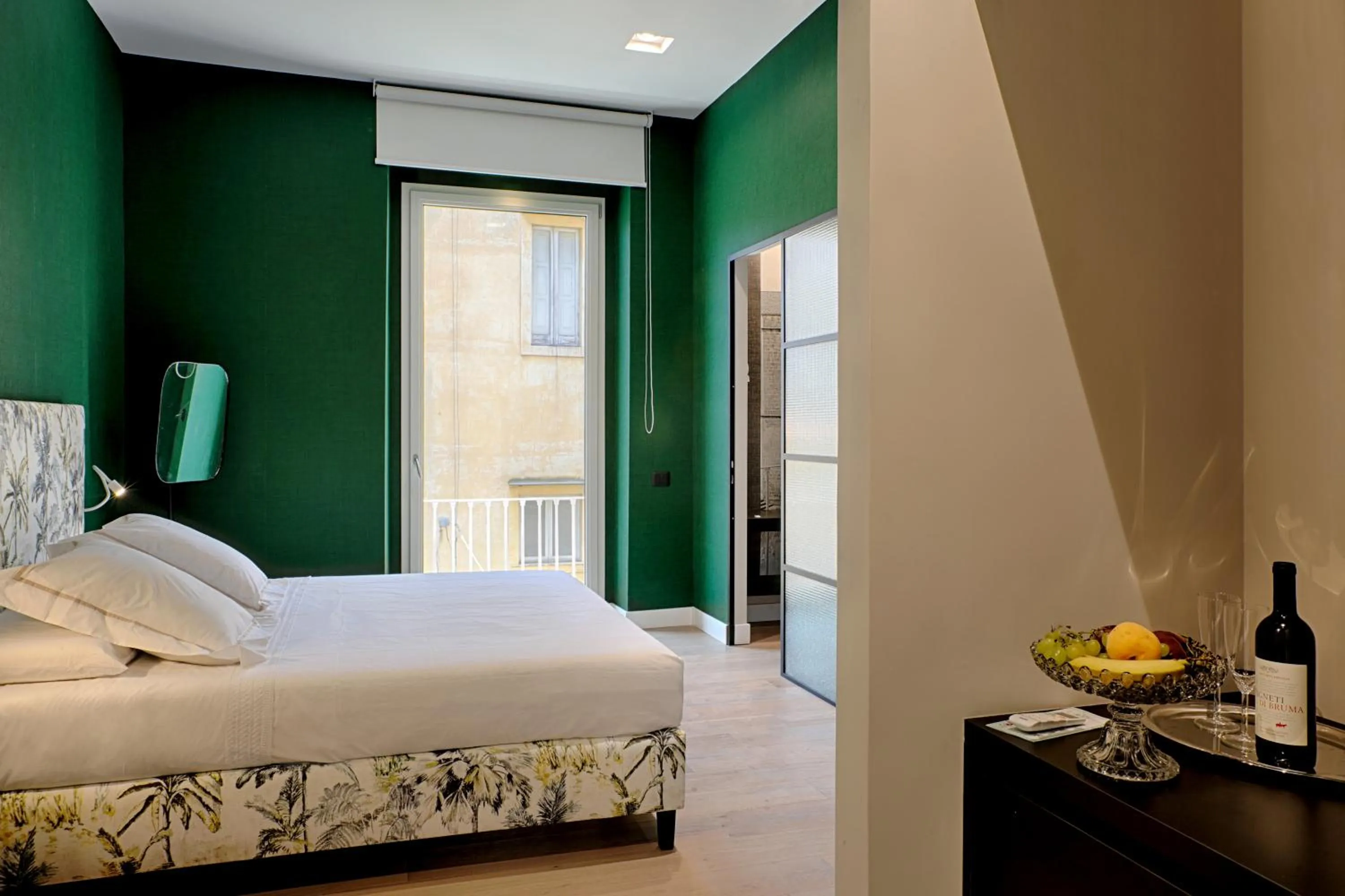 Deluxe Double or Twin Room in Casa Pacifico Napoli