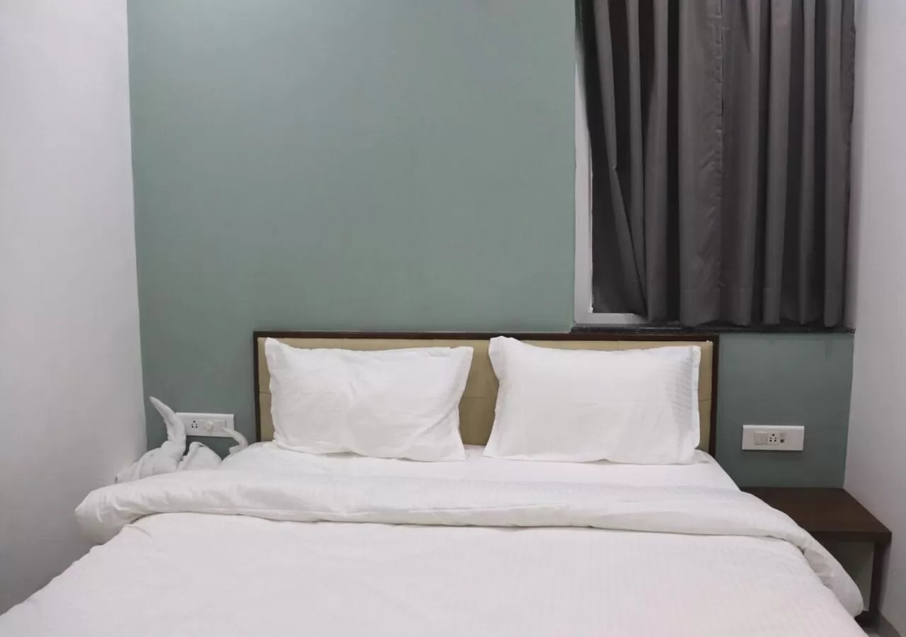 Standard Double Room - single occupancy in Sharman Suites