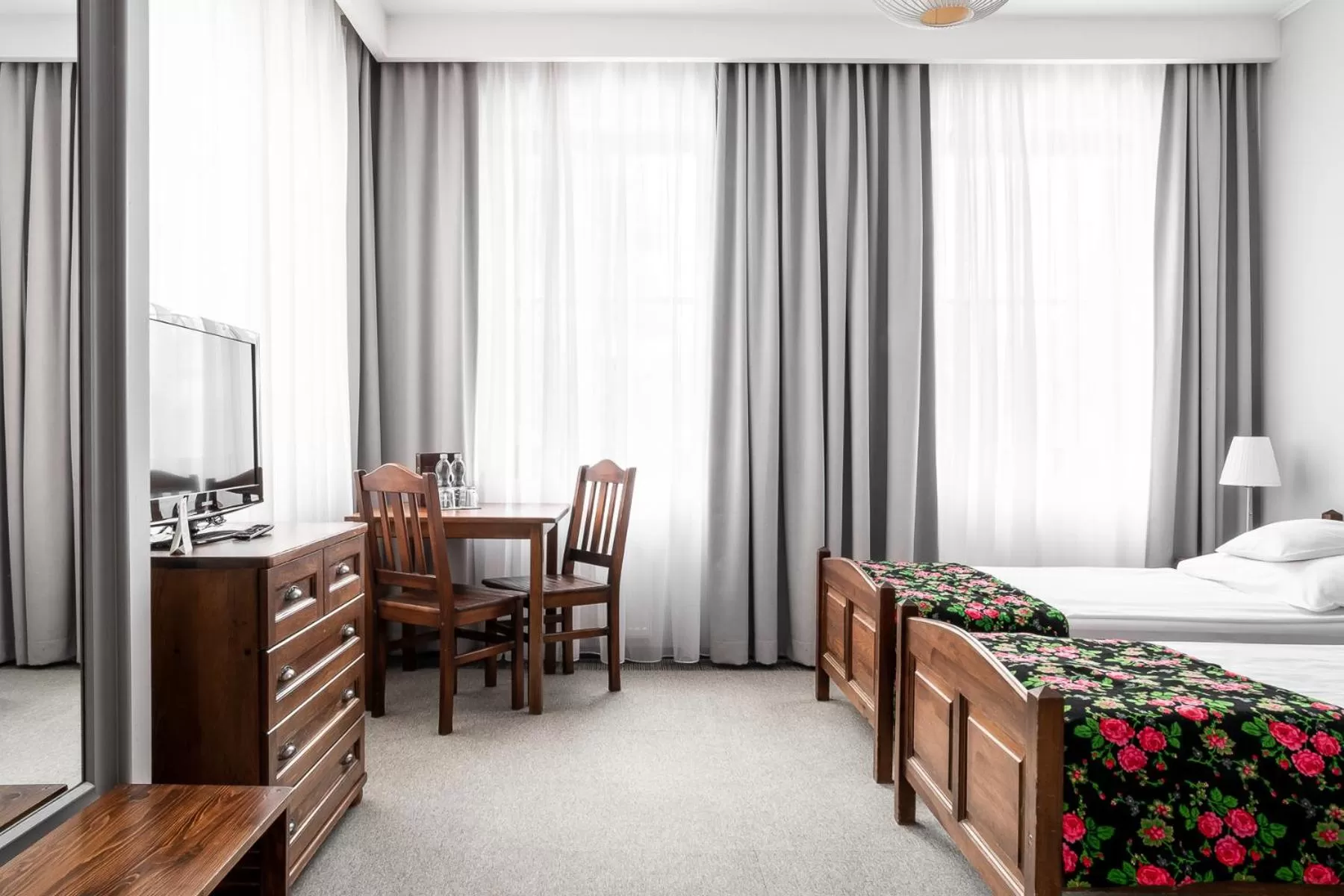 Standard Twin Room in Rezydencja Sienkiewiczówka