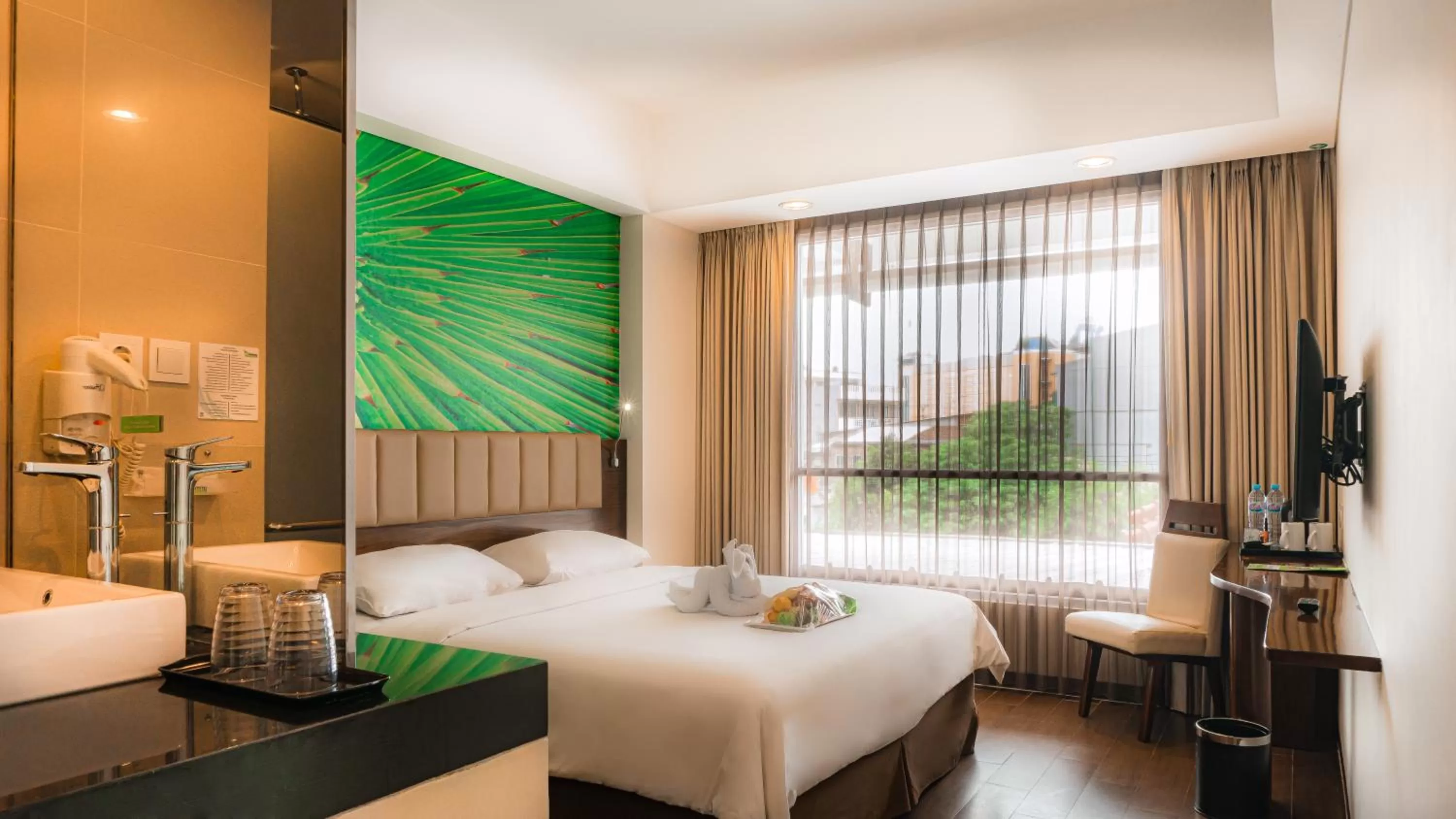 Deluxe Queen Breakfast in PrimeBiz Cikarang