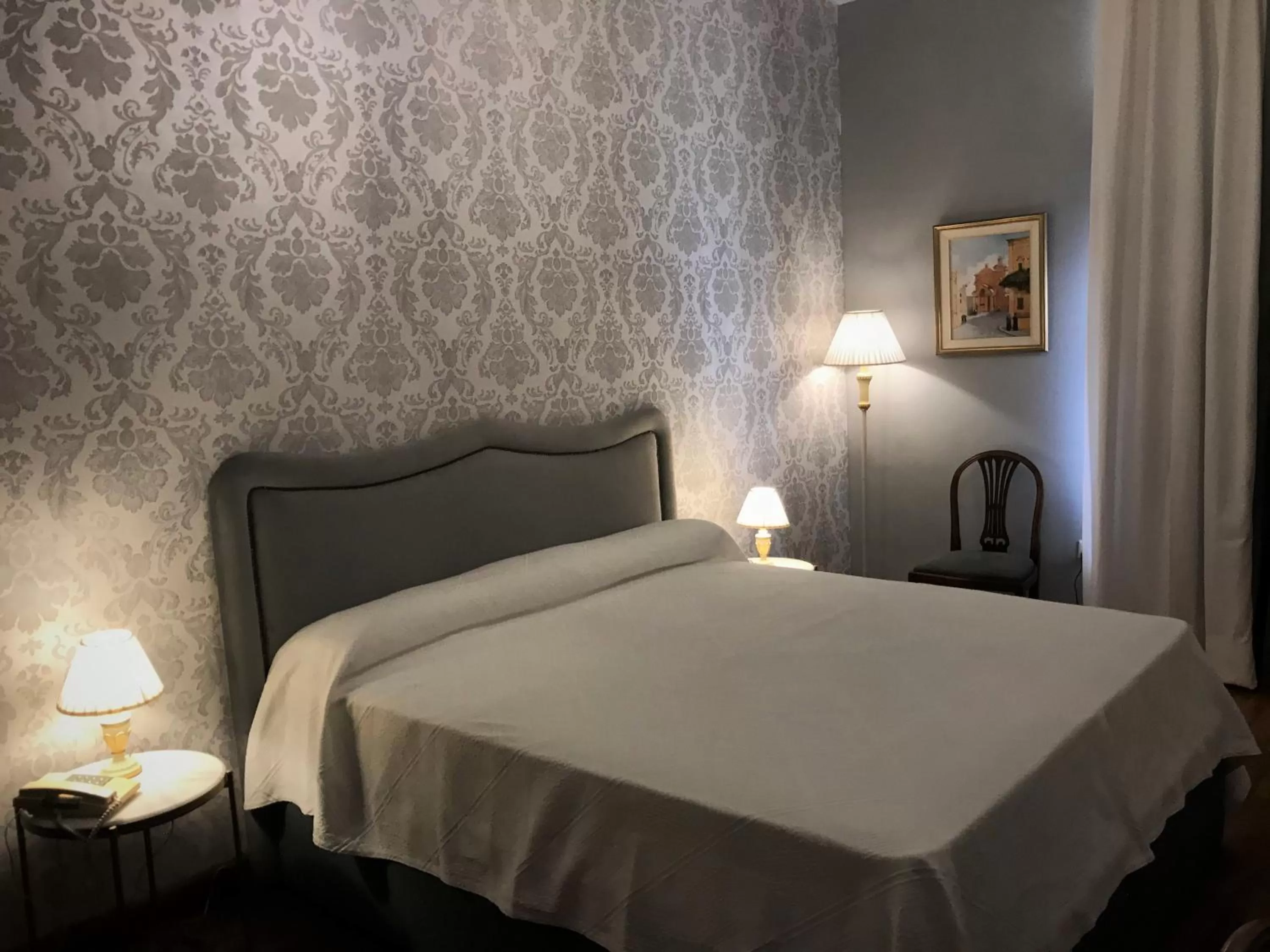 Twin Room with Balcony in Hotel Castille