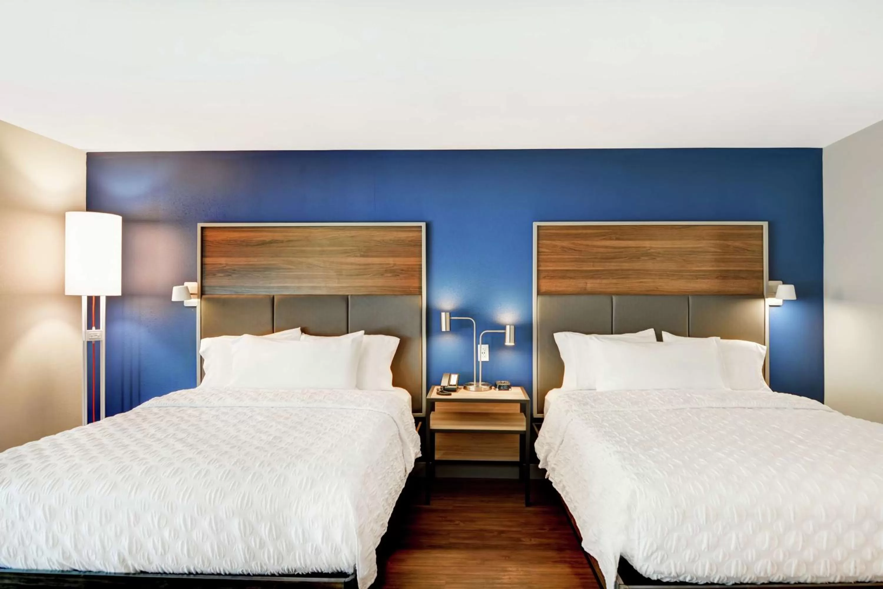 Queen Room with Two Queen Beds and Accessible Tub - Mobility Access in Tru By Hilton Middletown