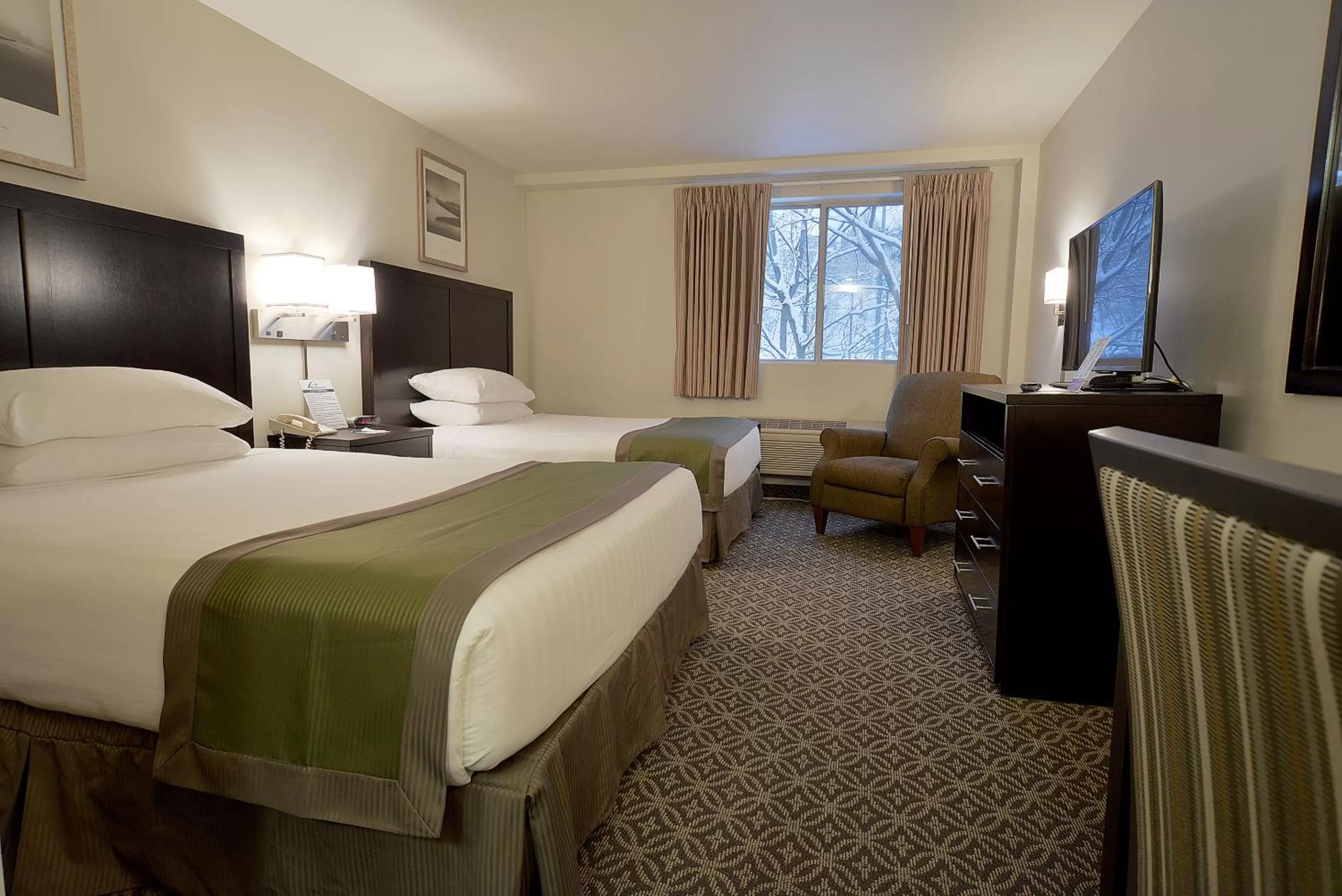 Double Room with Two Double Beds in The Madison Inn by Riversage