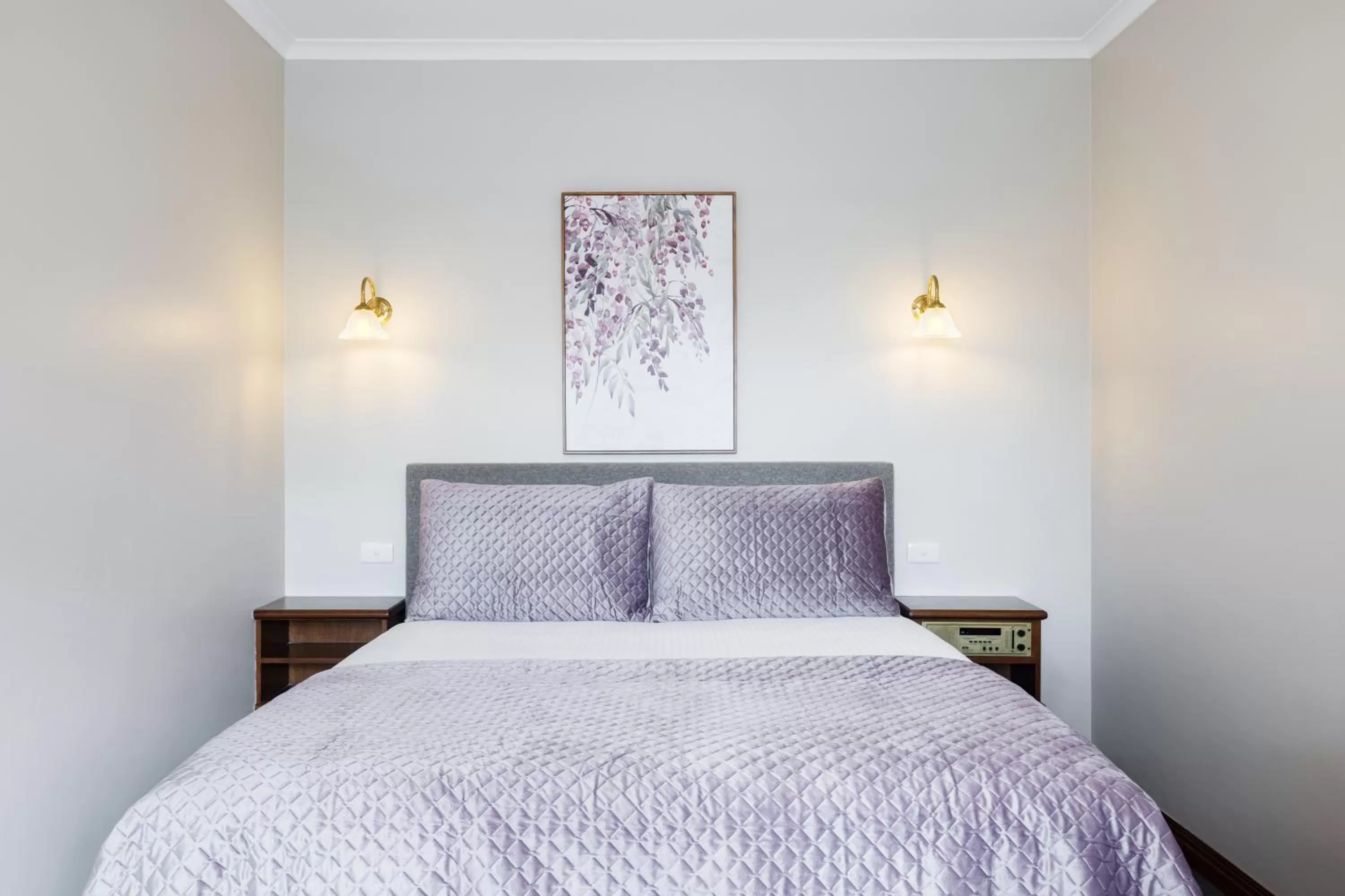 Two-Bedroom Suite in Adelaide Inn