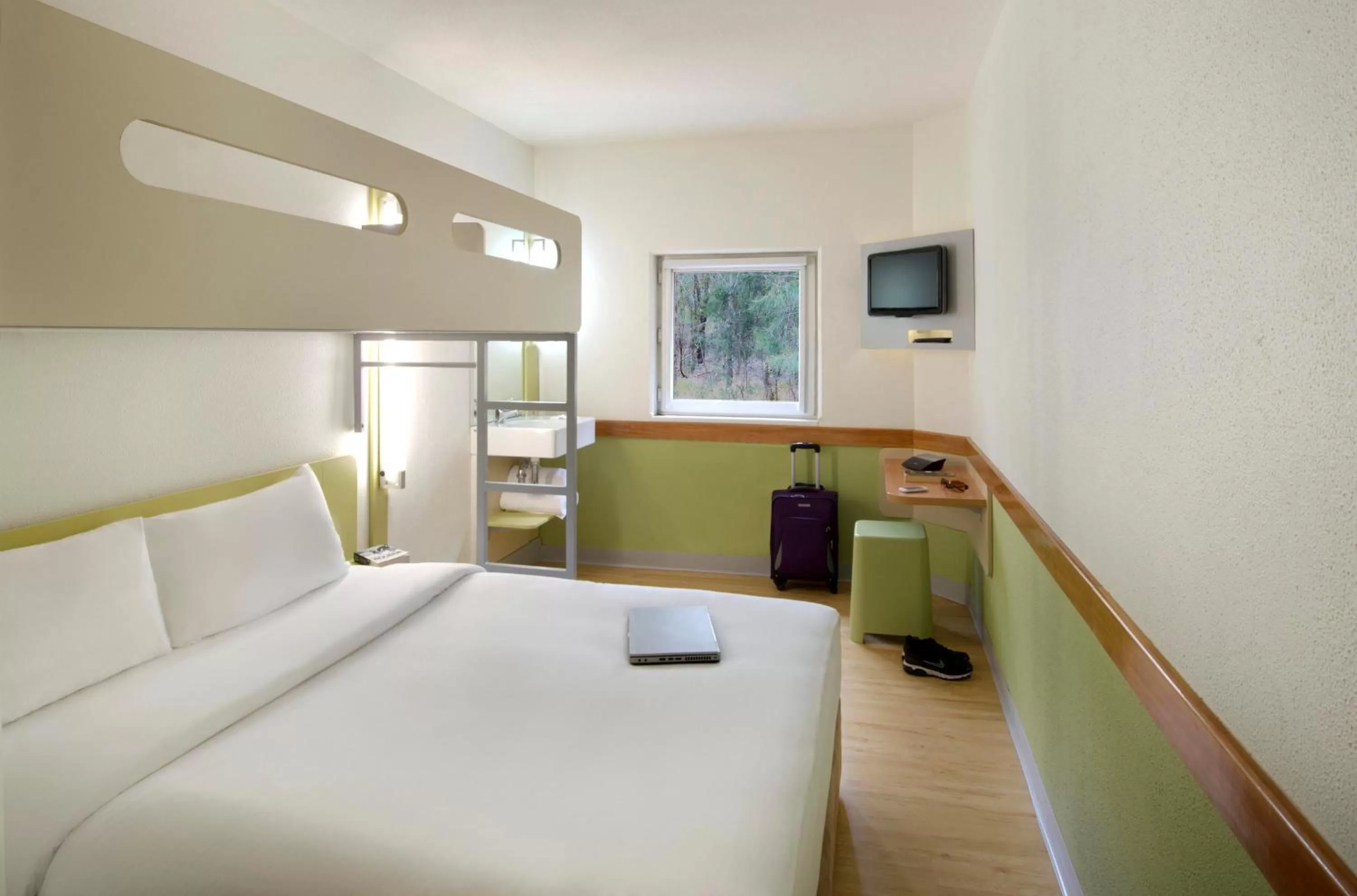 Bed in ibis Budget - Campbelltown