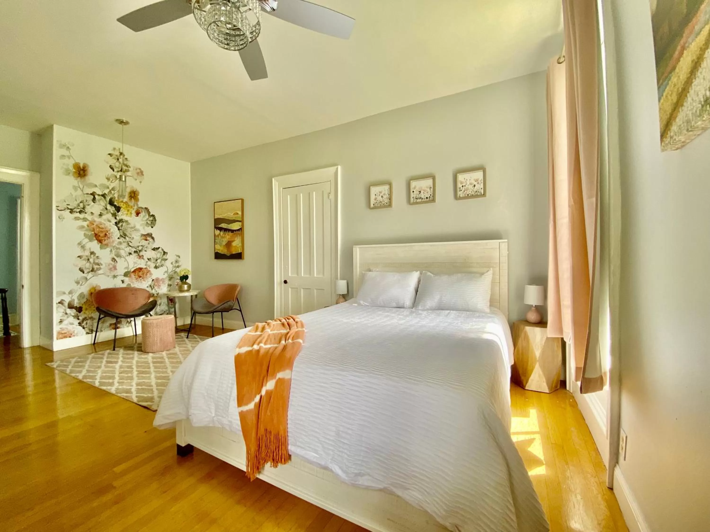 Queen Room in Bloom Farm Guesthouse