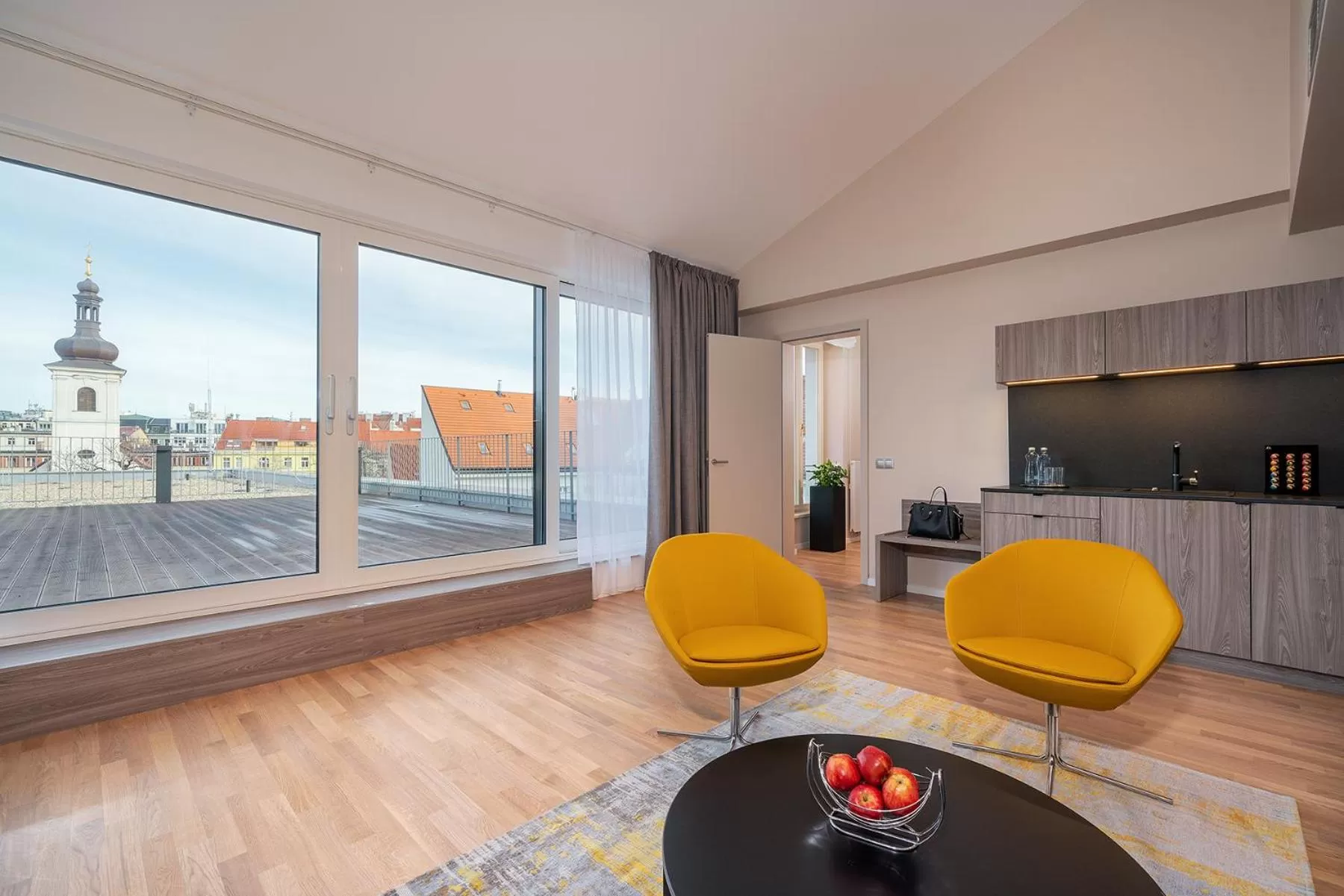 Apartment with Terrace in Hotel CUBE Prague