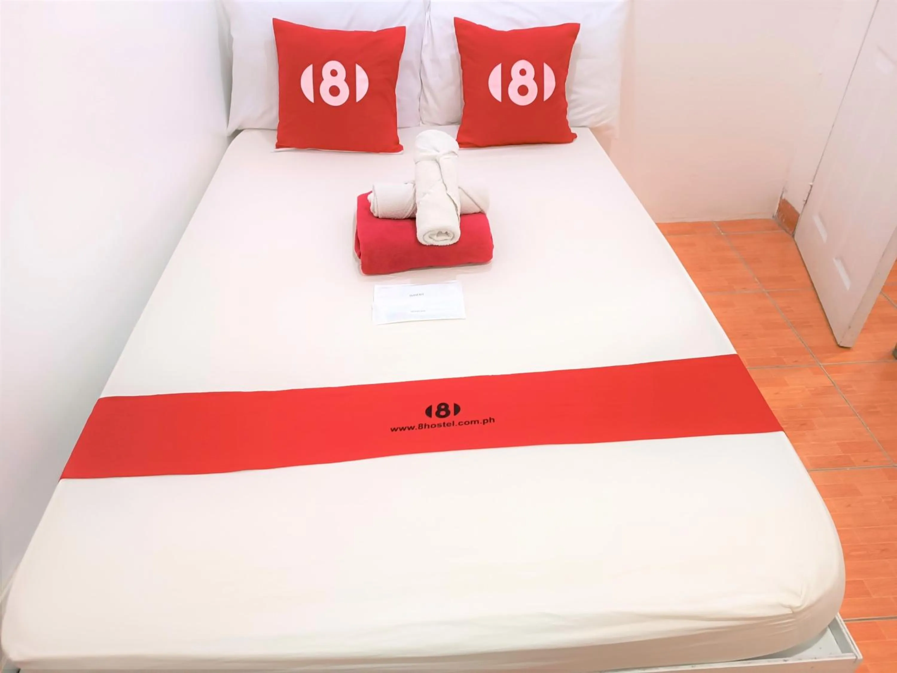 Budget Double Room in 8Hostel