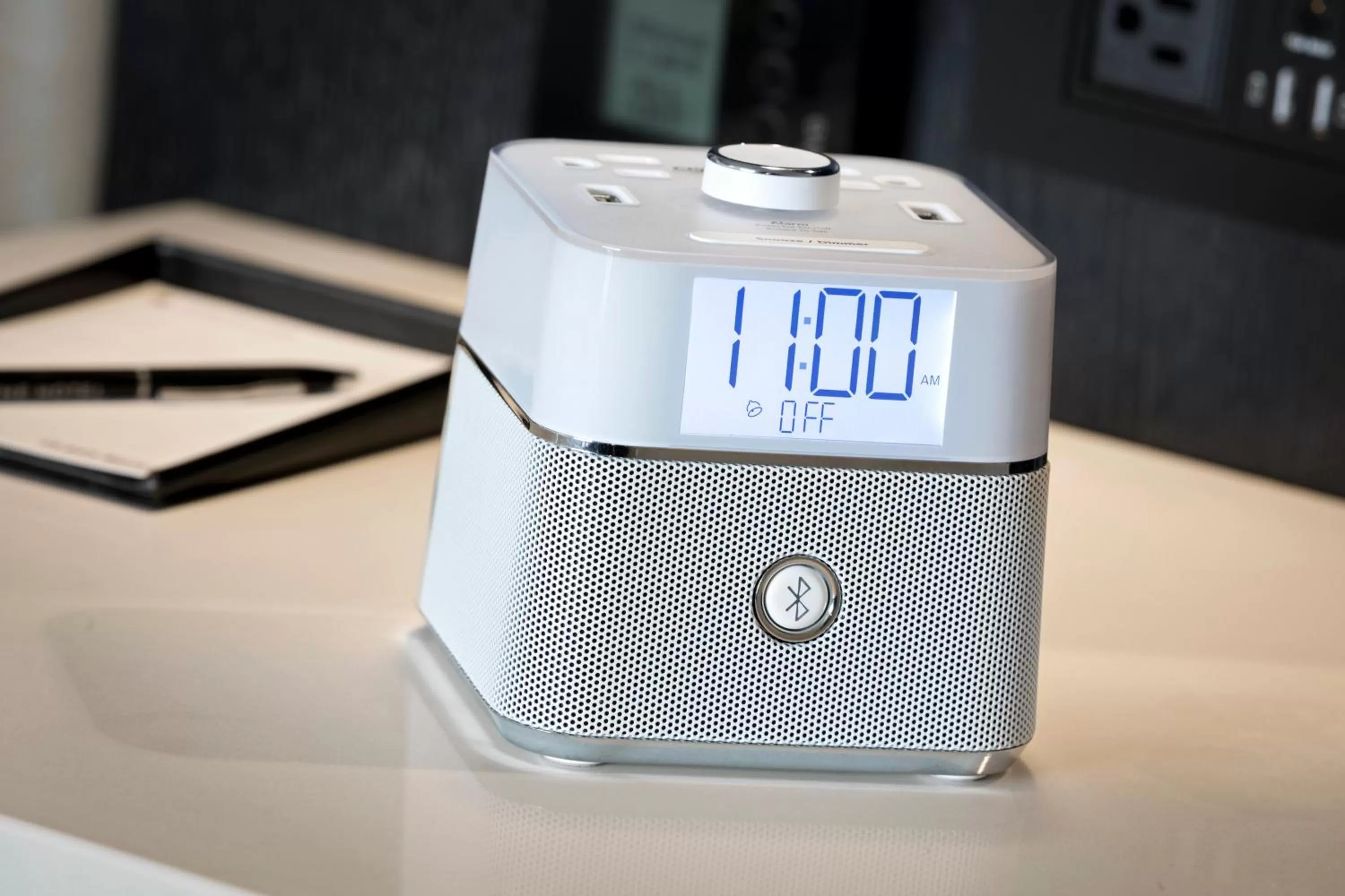 Deluxe King Room in The Hotel at the University of Maryland