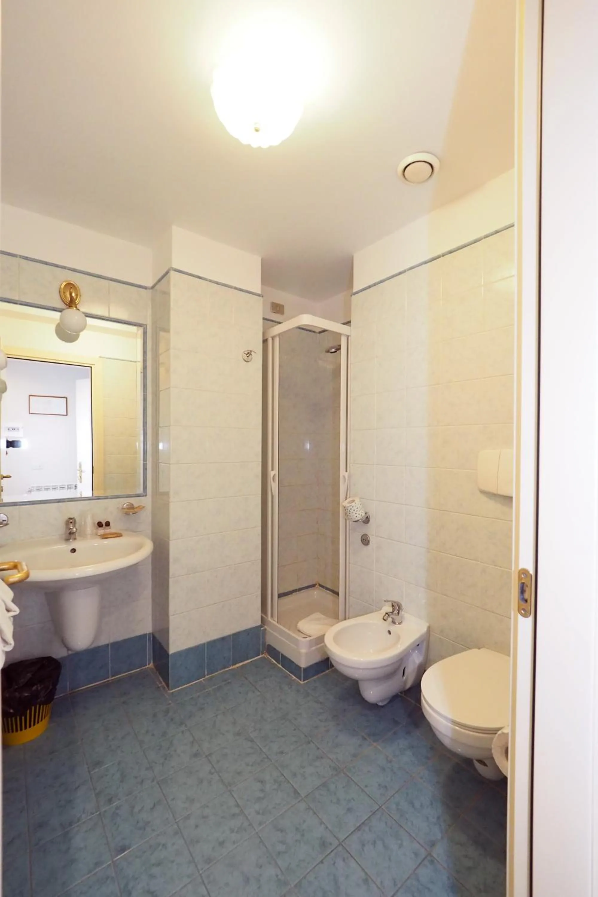 Twin Room in Hotel Laura