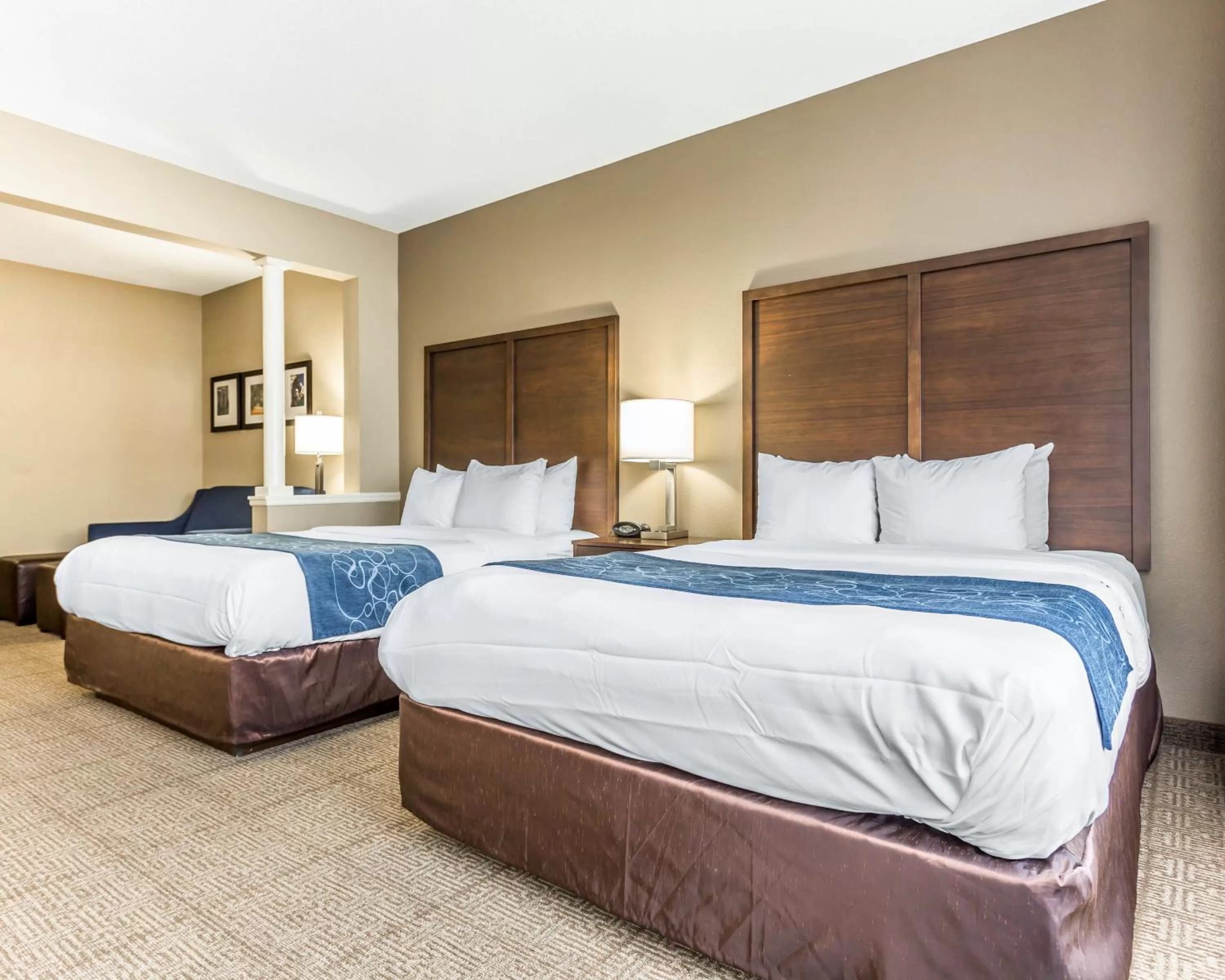 Executive Queen Suite with Two Queen Beds - Non Smoking in Comfort Suites at Isle of Palms Connector