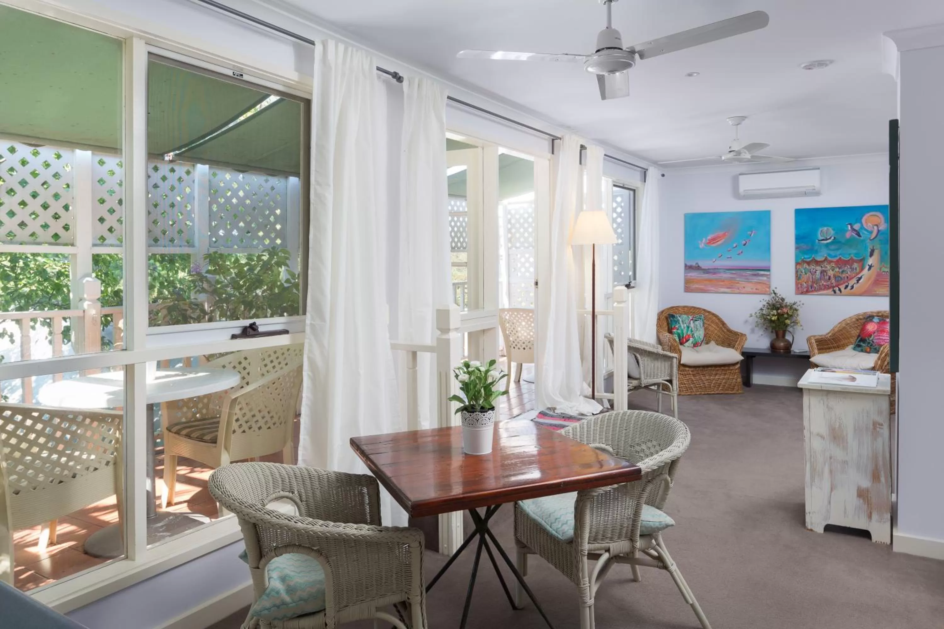 Deluxe Double Room with Balcony - Yackatoon in The Castle - Villa by the Sea