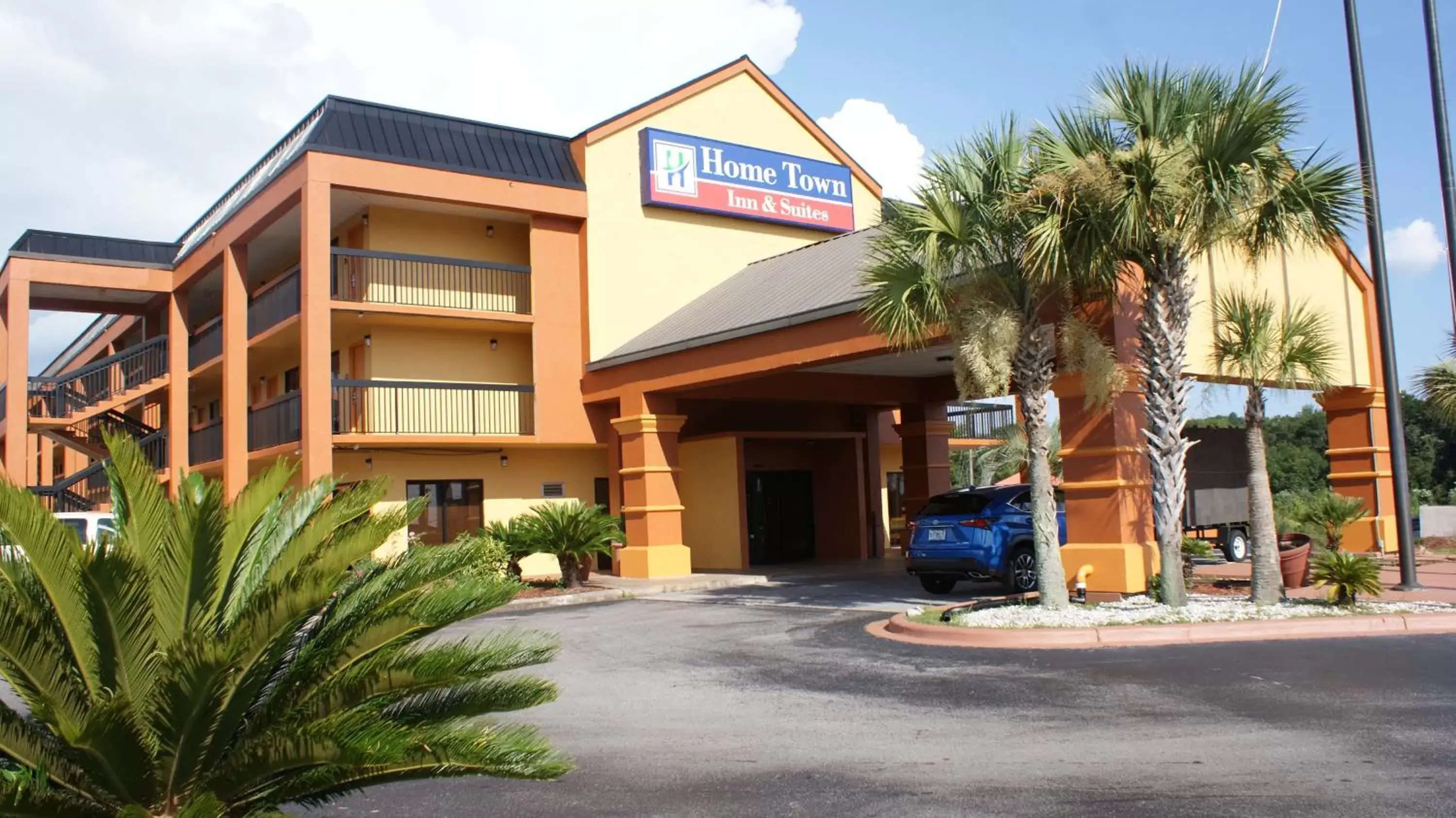Home Town Inn & Suites Home Town Inn & Suites