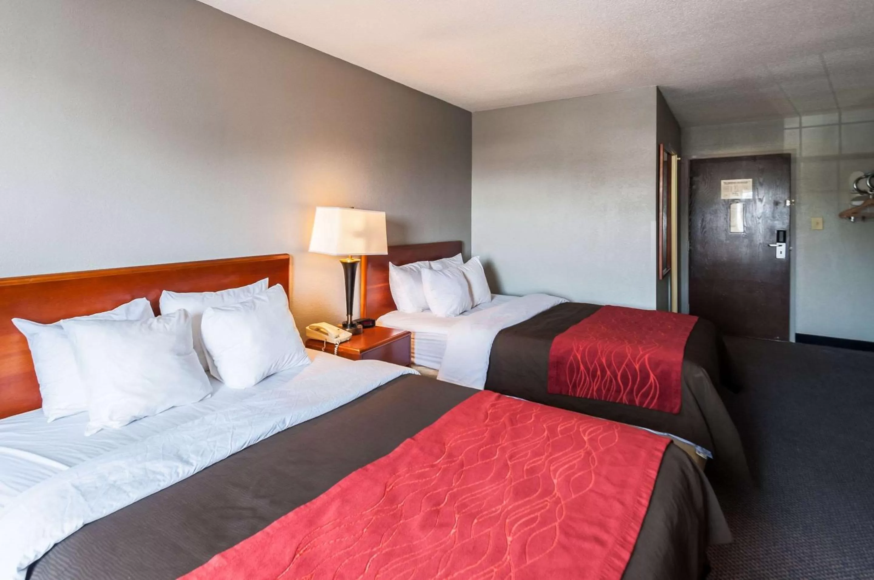 Queen Room with Two Queen Beds - Non-Smoking in Quality Inn Solomons - Beacon Marina