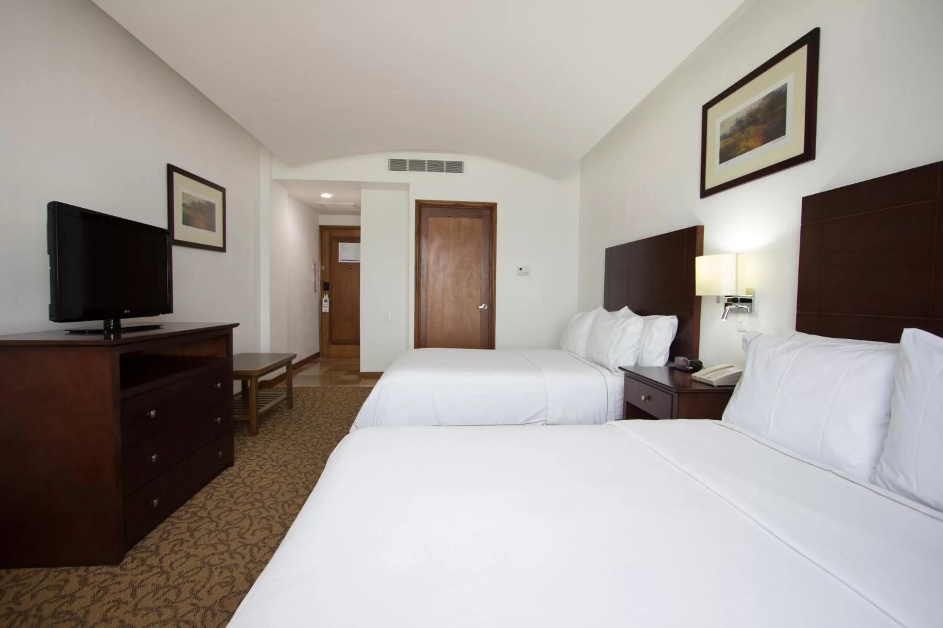Standard Double Room with Two Double Beds in Holiday Inn Express Nuevo Laredo by IHG