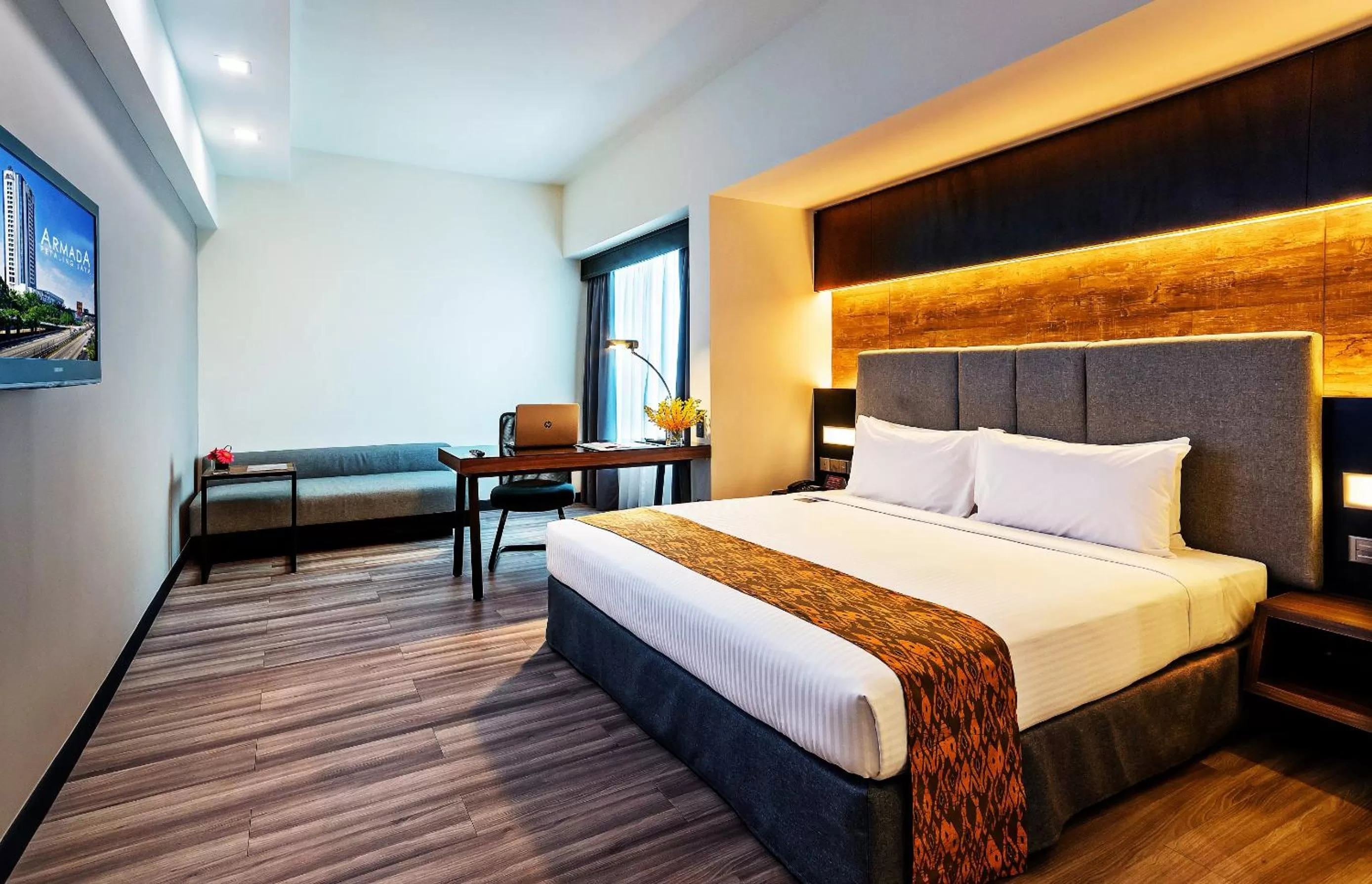 Grand Deluxe King Room in Hotel Armada Petaling Jaya