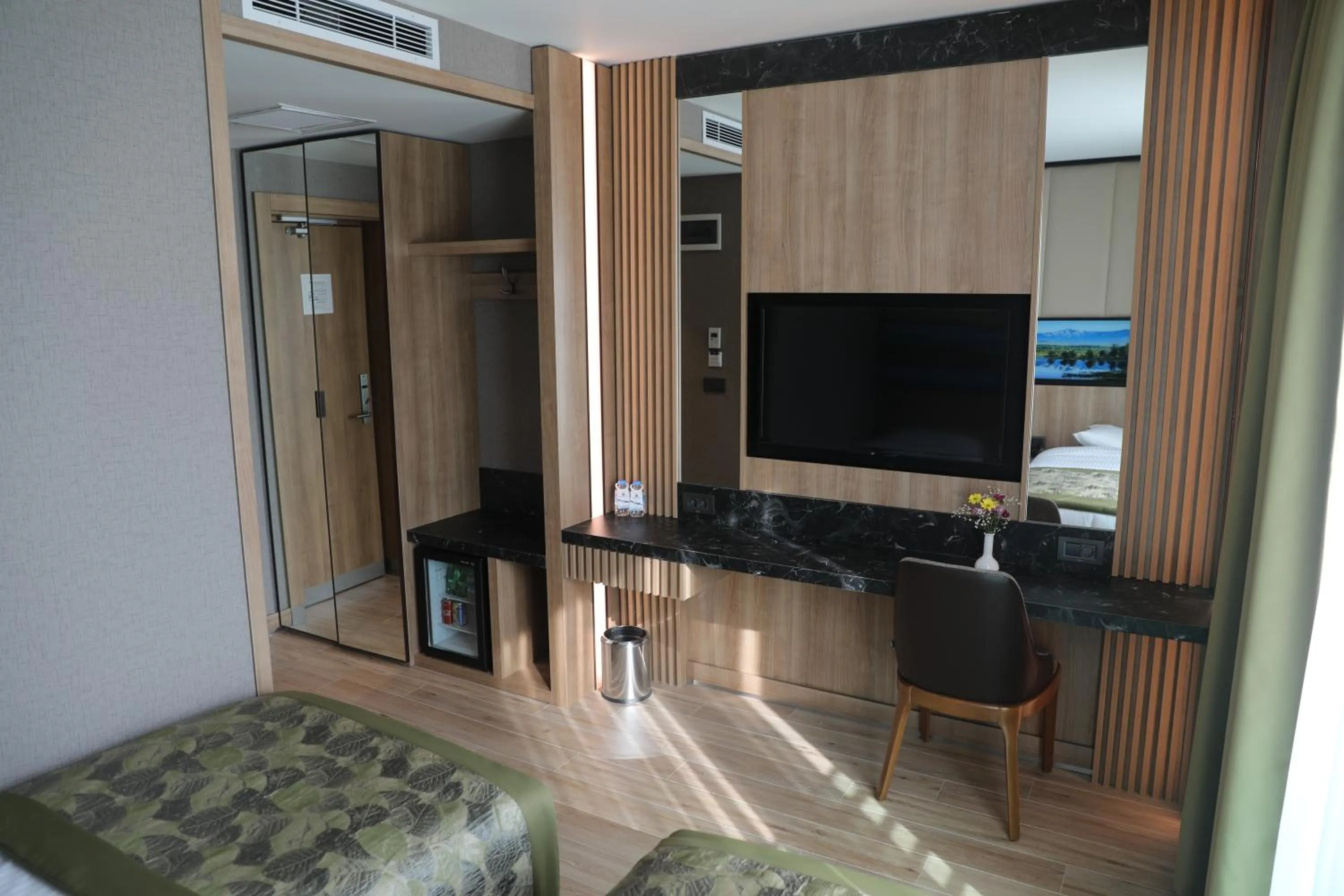 Standard Double or Twin Room - single occupancy in RADAR HOTEL