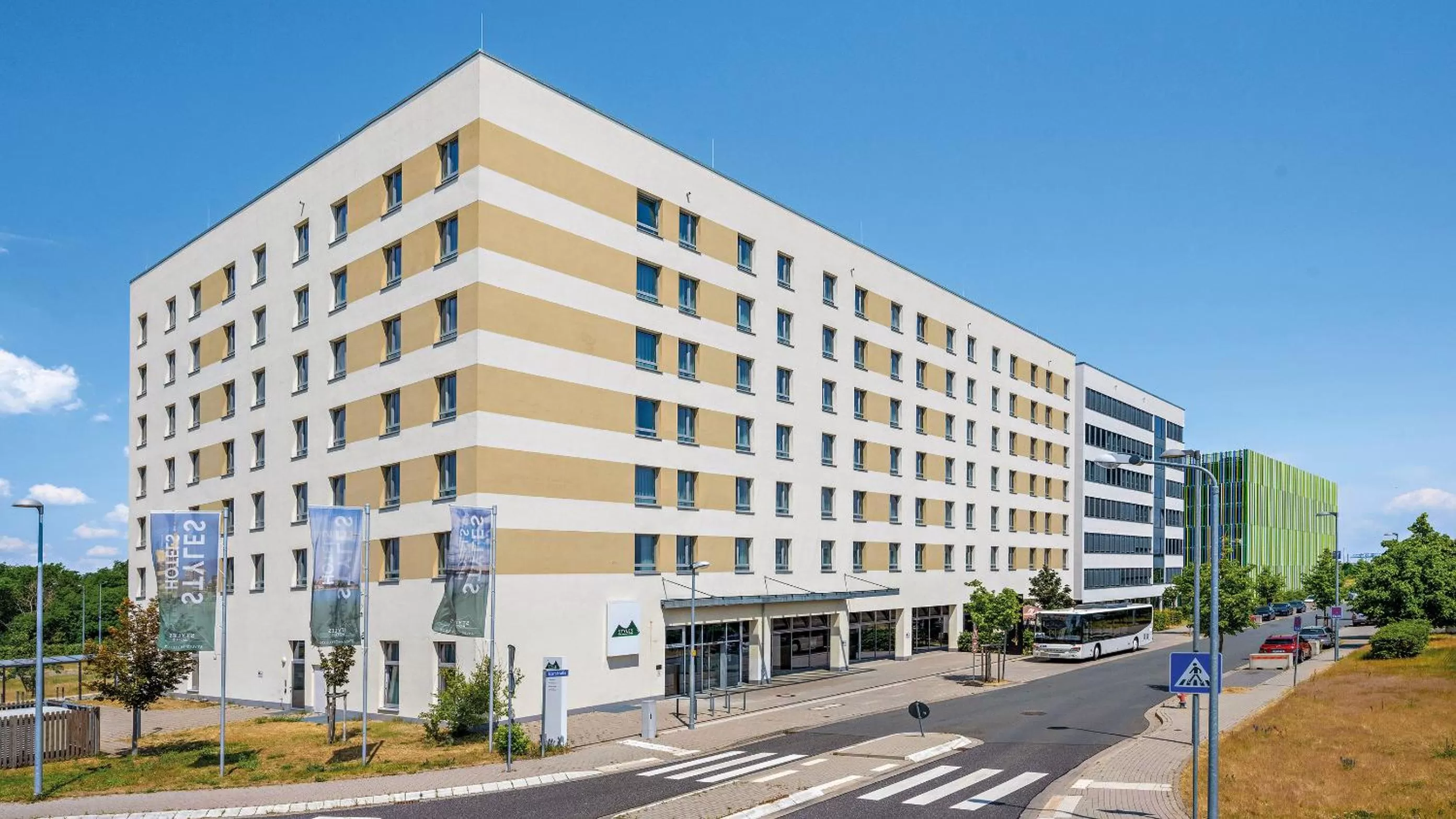 Hey Lou Hotel Frankfurt Airport