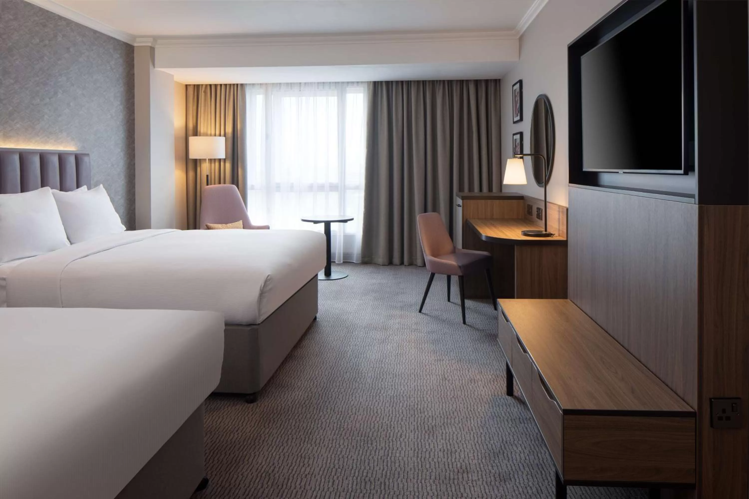 Deluxe Queen Room with Two Queen Beds in DoubleTree by Hilton Dartford Bridge