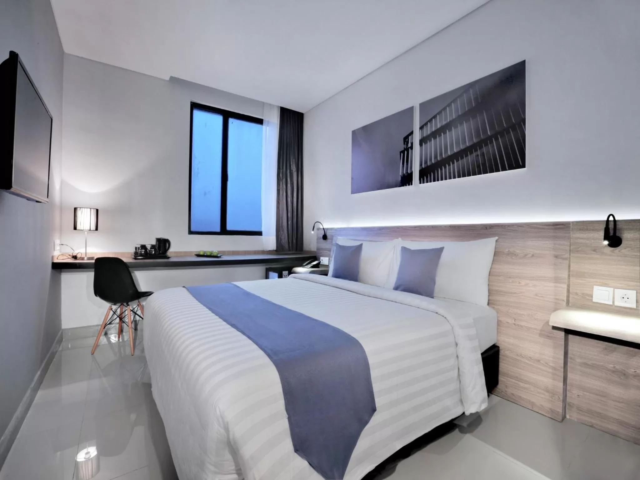 Superior Double/ Twin Room in Hotel Neo Gajah Mada Pontianak by ASTON