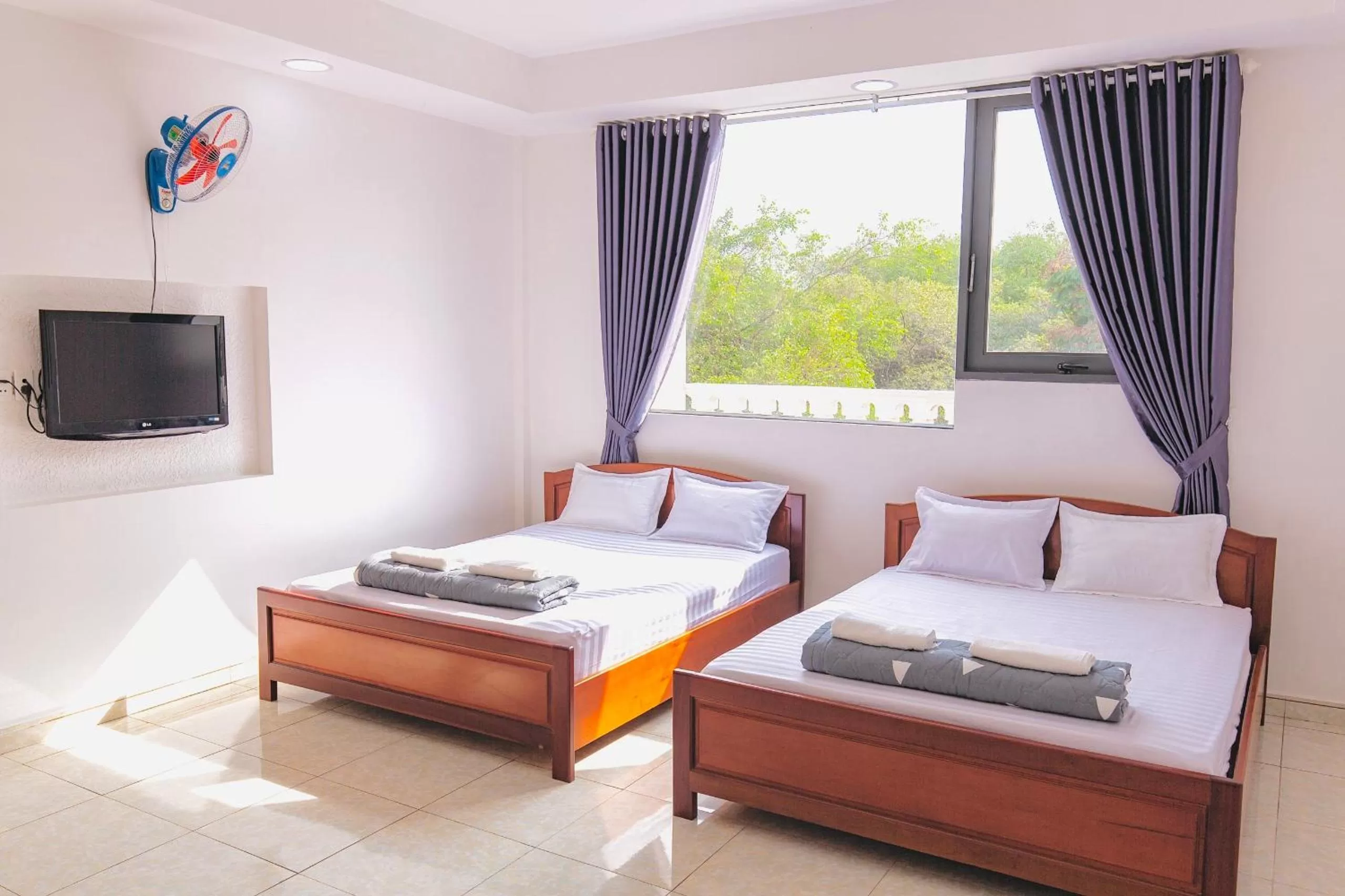 Hotel Hoa Cúc Phương Dĩ An - Bình Dương