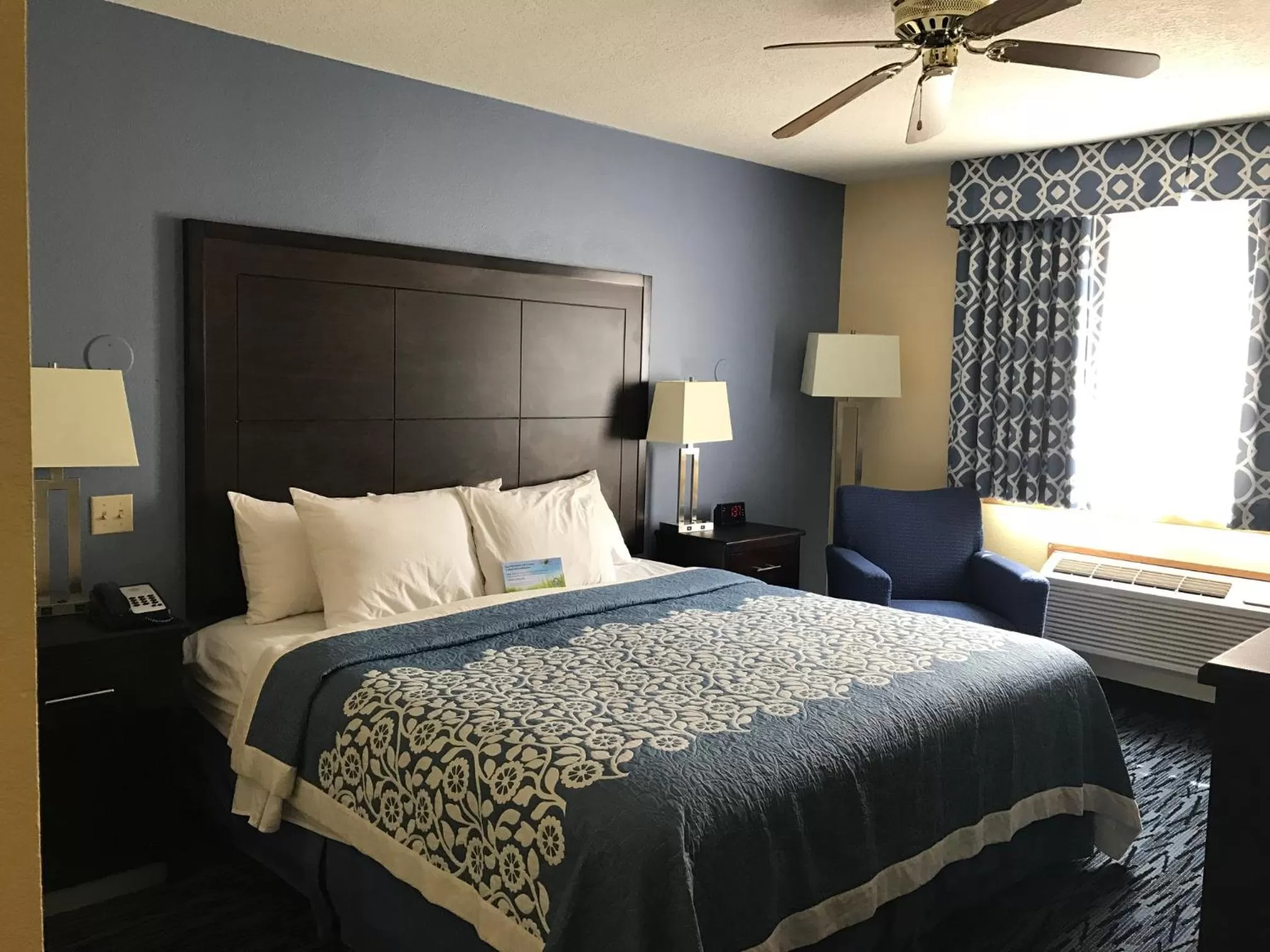King Room - Disability Access - Non-Smoking in Days Inn by Wyndham Moab