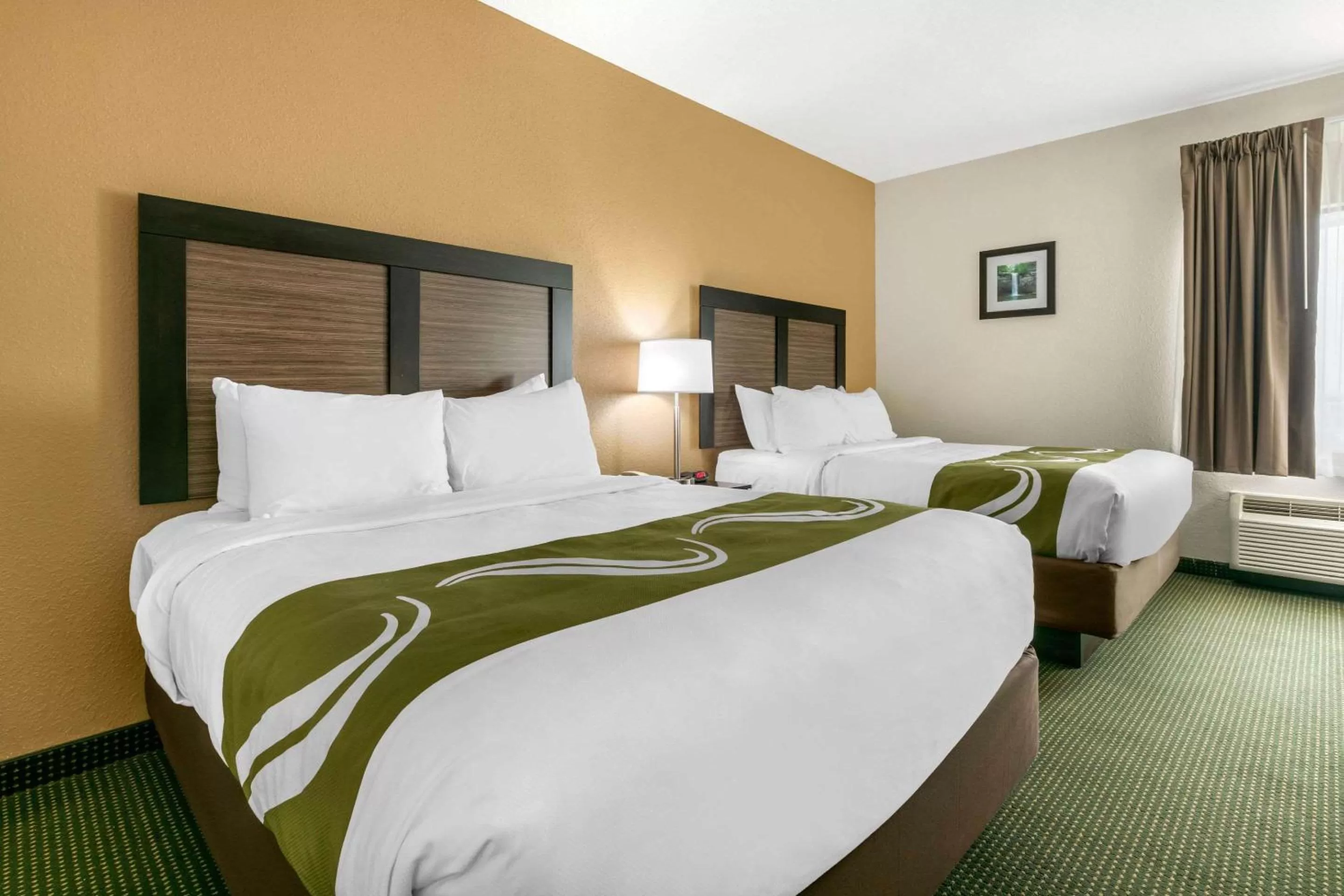Queen Room with Two Queen Beds - Non-Smoking in Quality Inn Monteagle