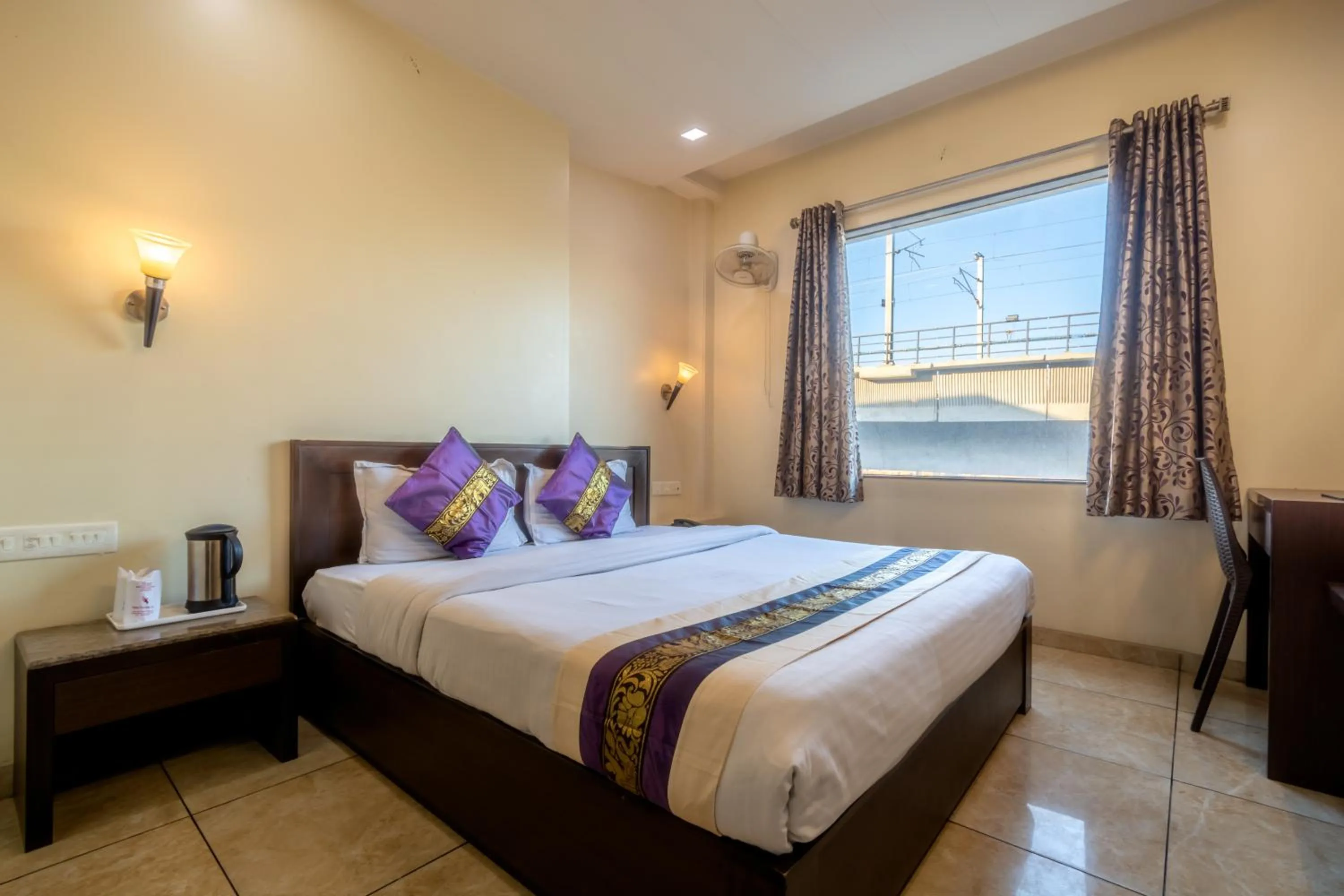 Standard Double or Twin Room in Hotel Sunday Inn