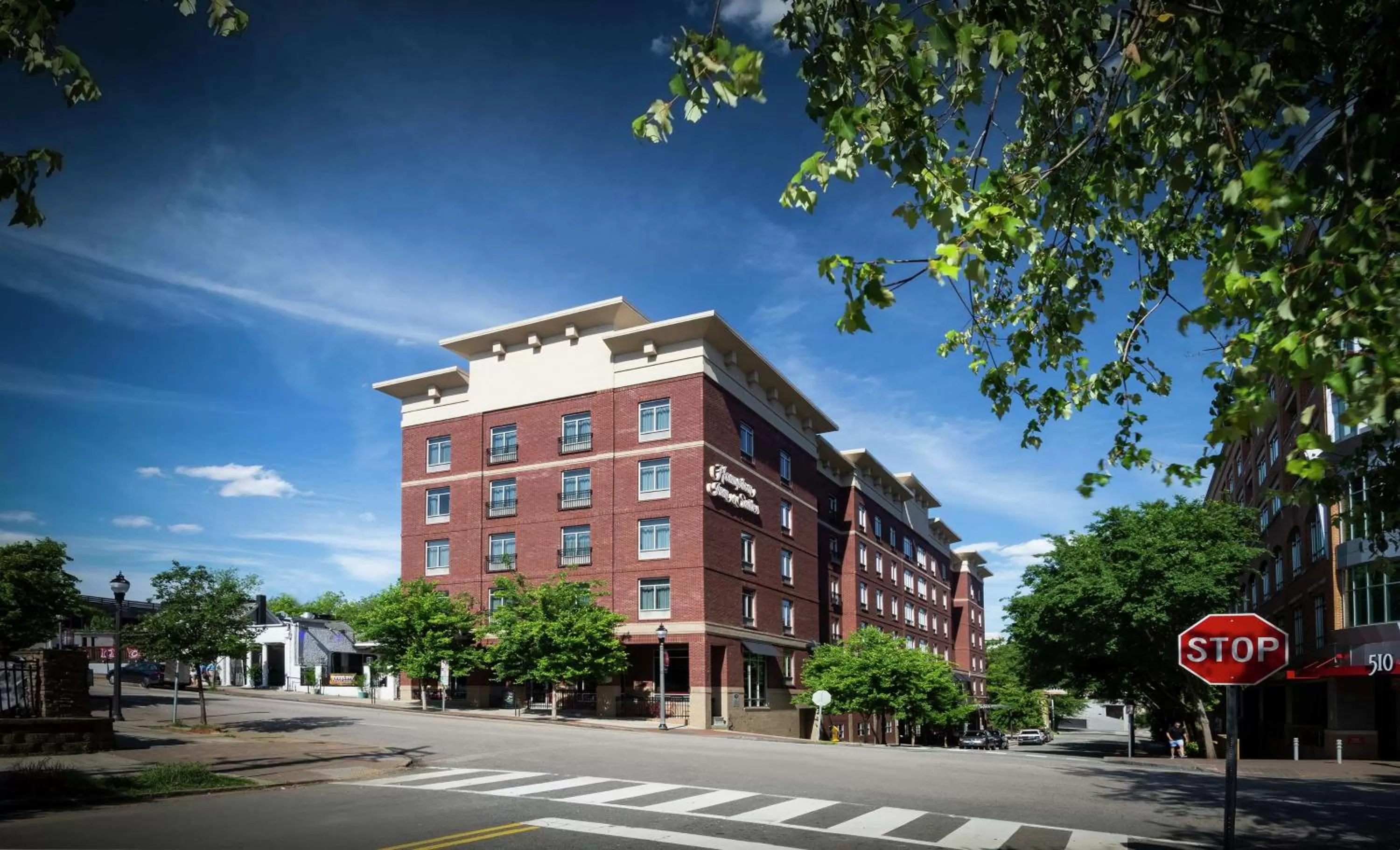 Hampton Inn & Suites - Raleigh Downtown