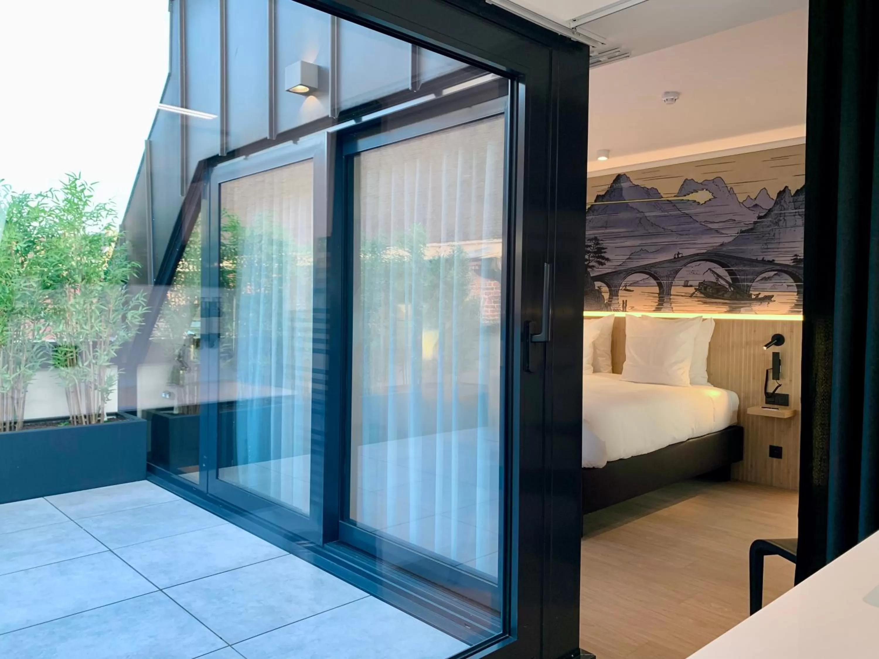 Exceptional Room with Balcony in Comic Art Hotel