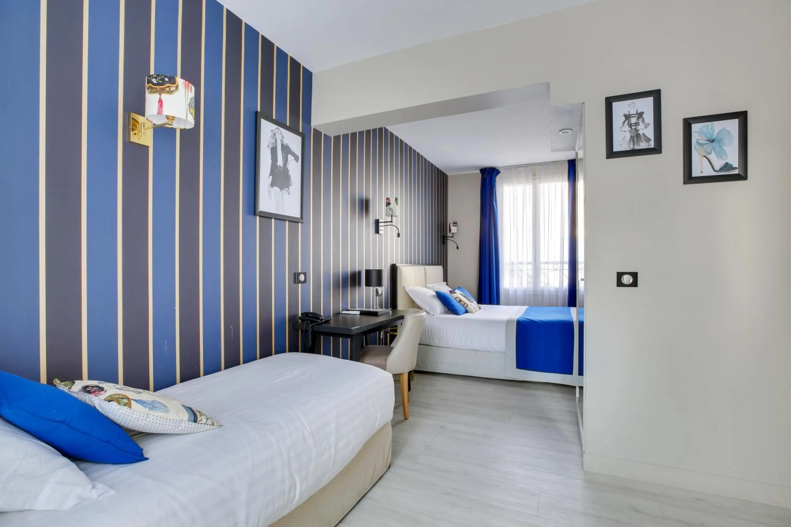 Bedroom, Bed in Hotel Riviera Elysees