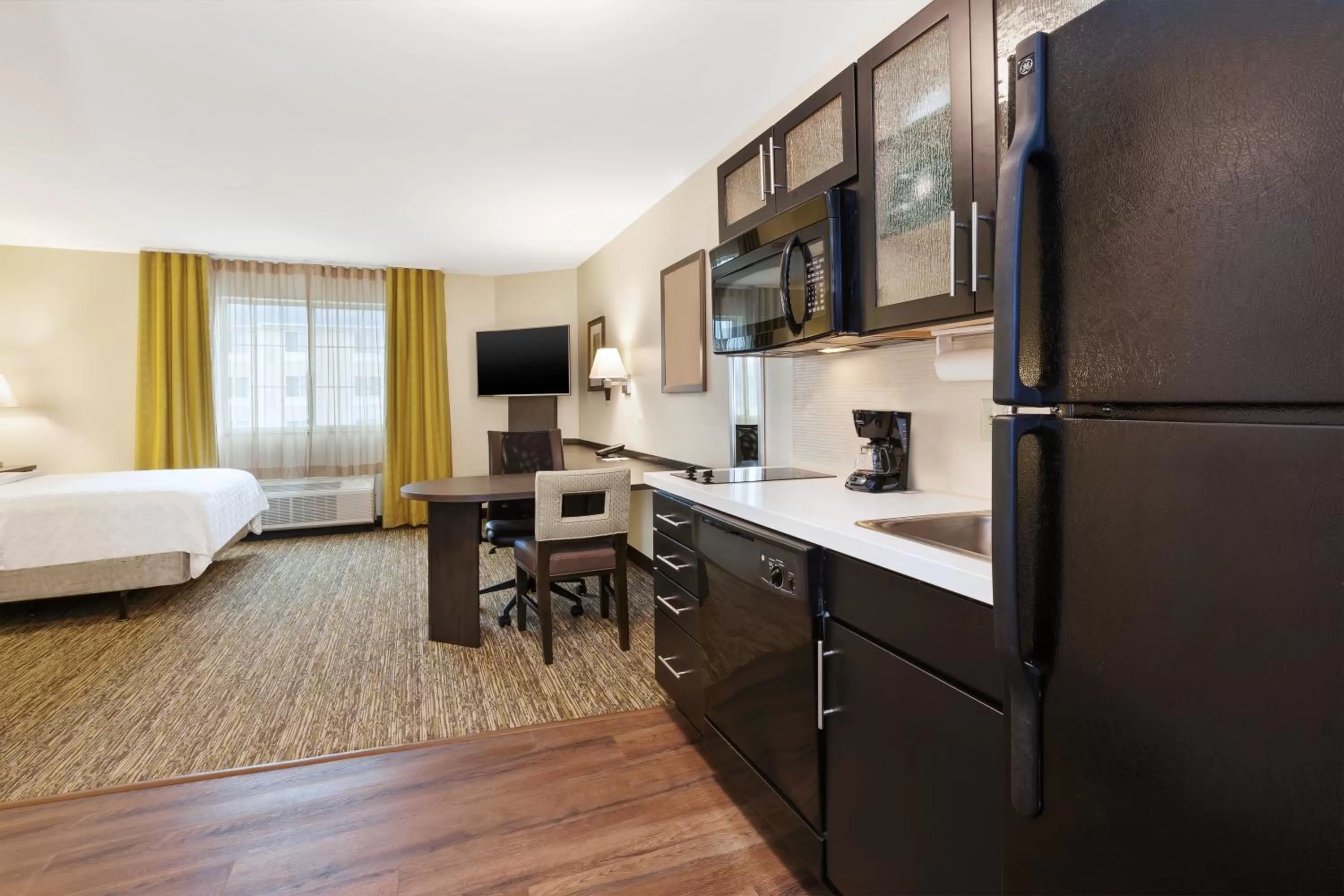 Studio Suite in Candlewood Suites Washington North by IHG