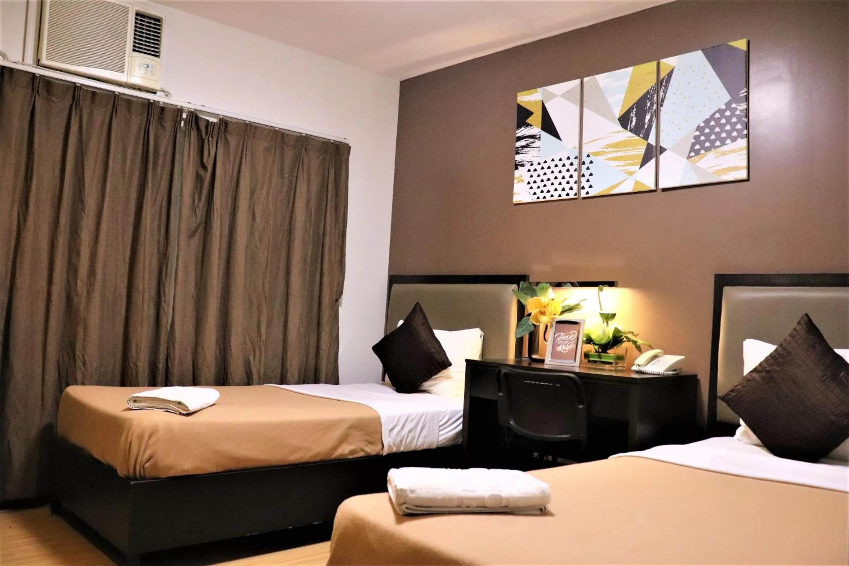 Deluxe Room in The Studio 18 Residences