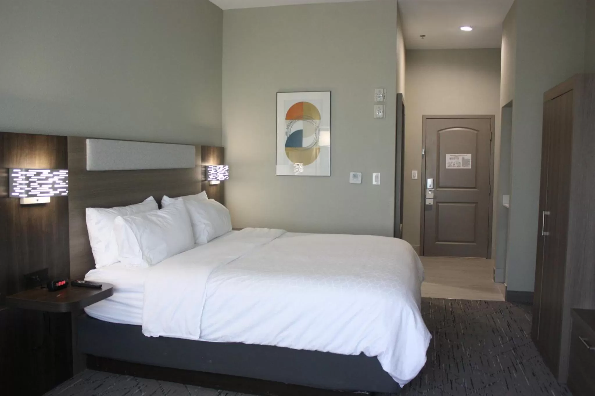 King Room - Mobility Access/Hearing Accessible in Holiday Inn Express Hotel & Suites Shamrock North by IHG