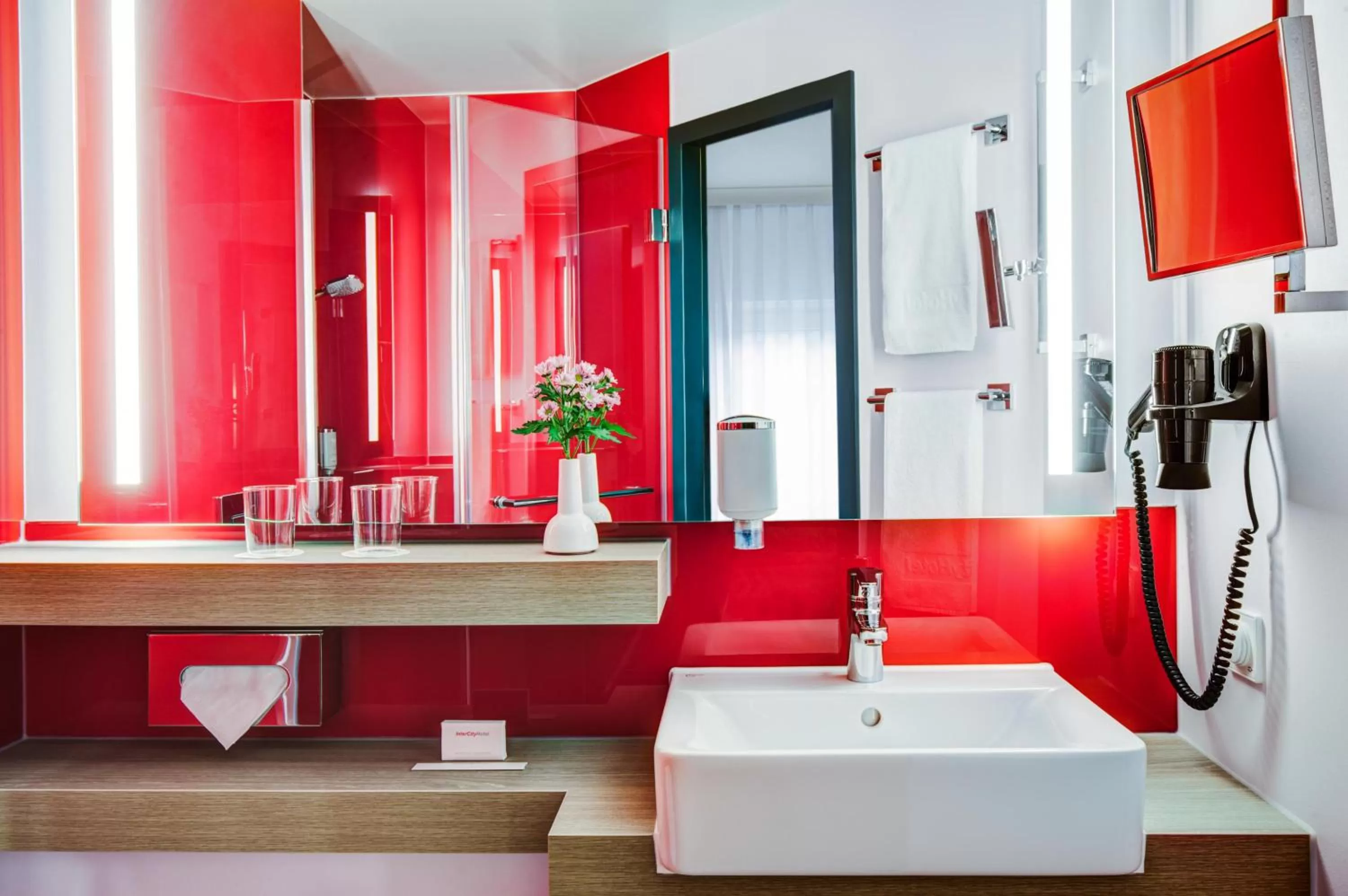 Standard Room in IntercityHotel Hamburg Altona