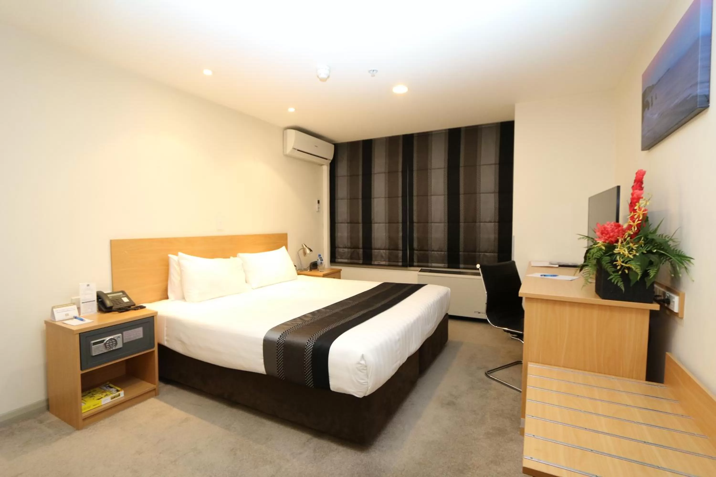 King Corporate Studio in President Hotel Auckland