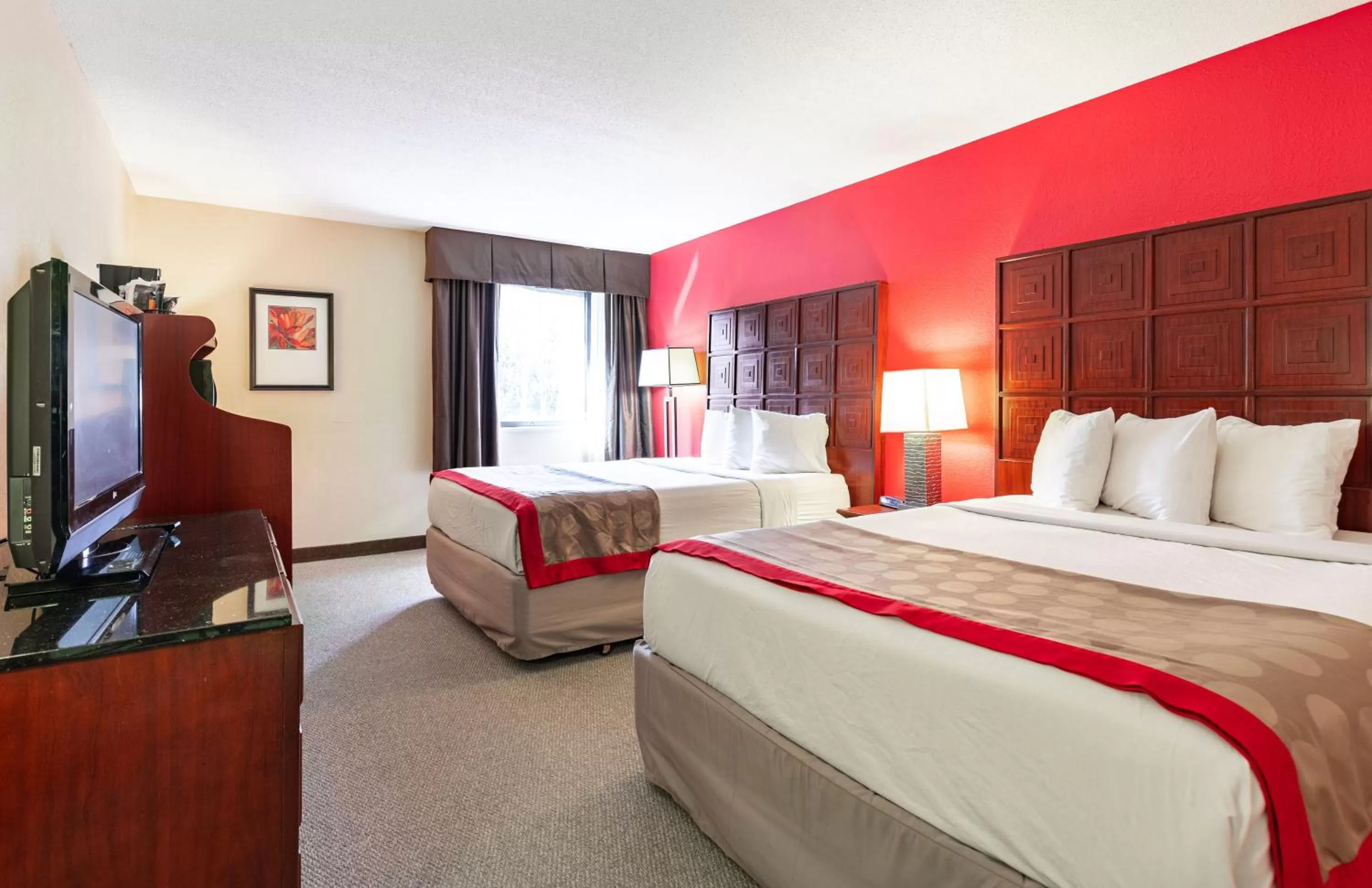 Queen Room with Two Queen Beds - Non-Smoking in Ramada by Wyndham Columbus North
