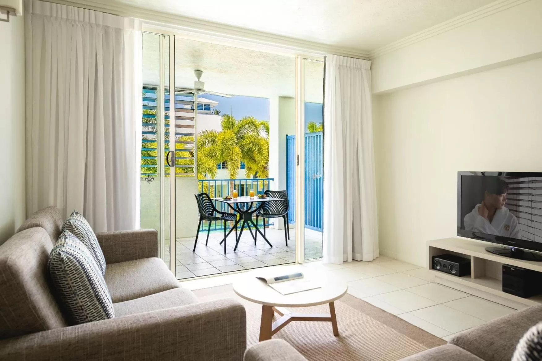 Deluxe Two-Bedroom Apartment in Silkari Lagoons Port Douglas