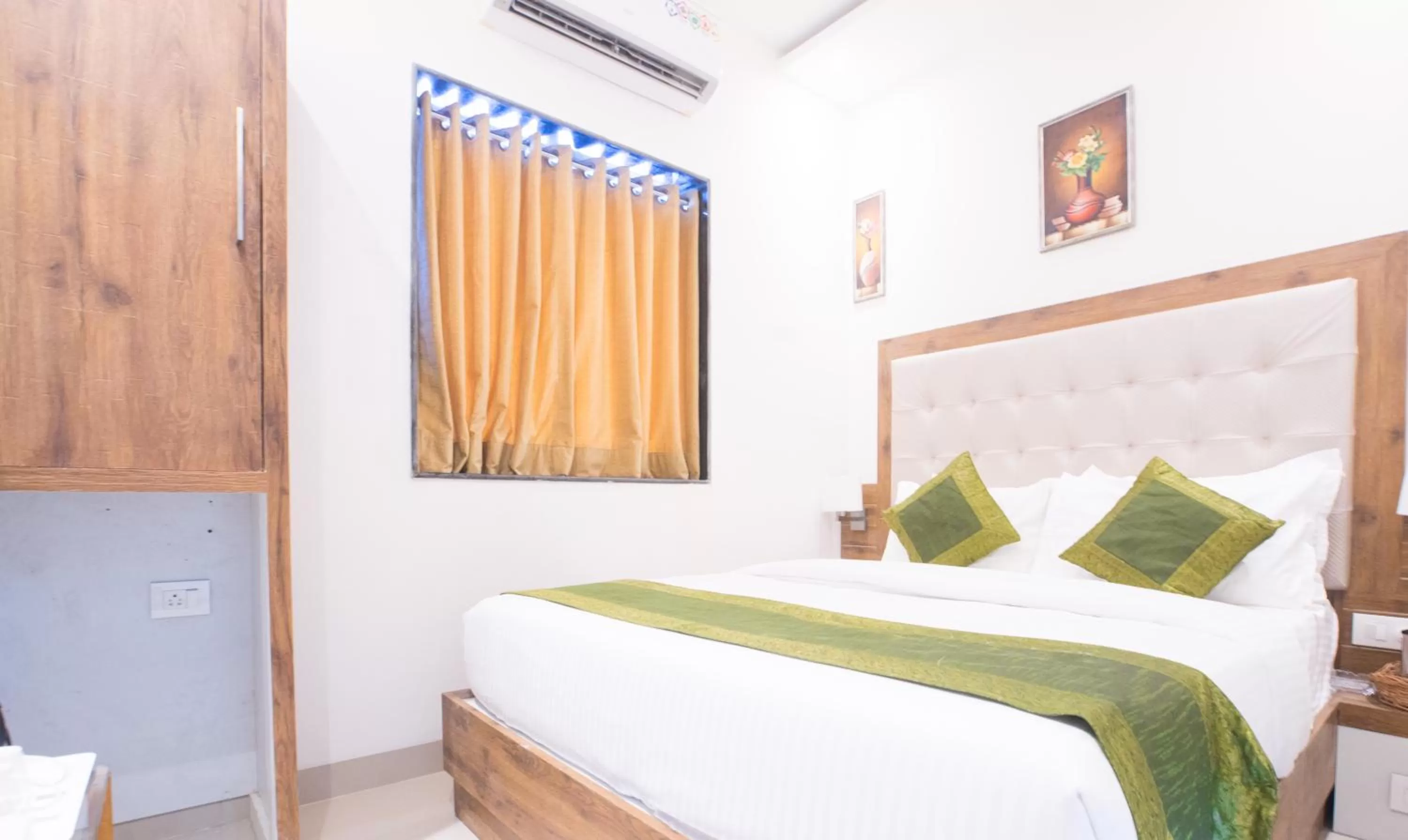 Double Room - single occupancy in Treebo Amber International