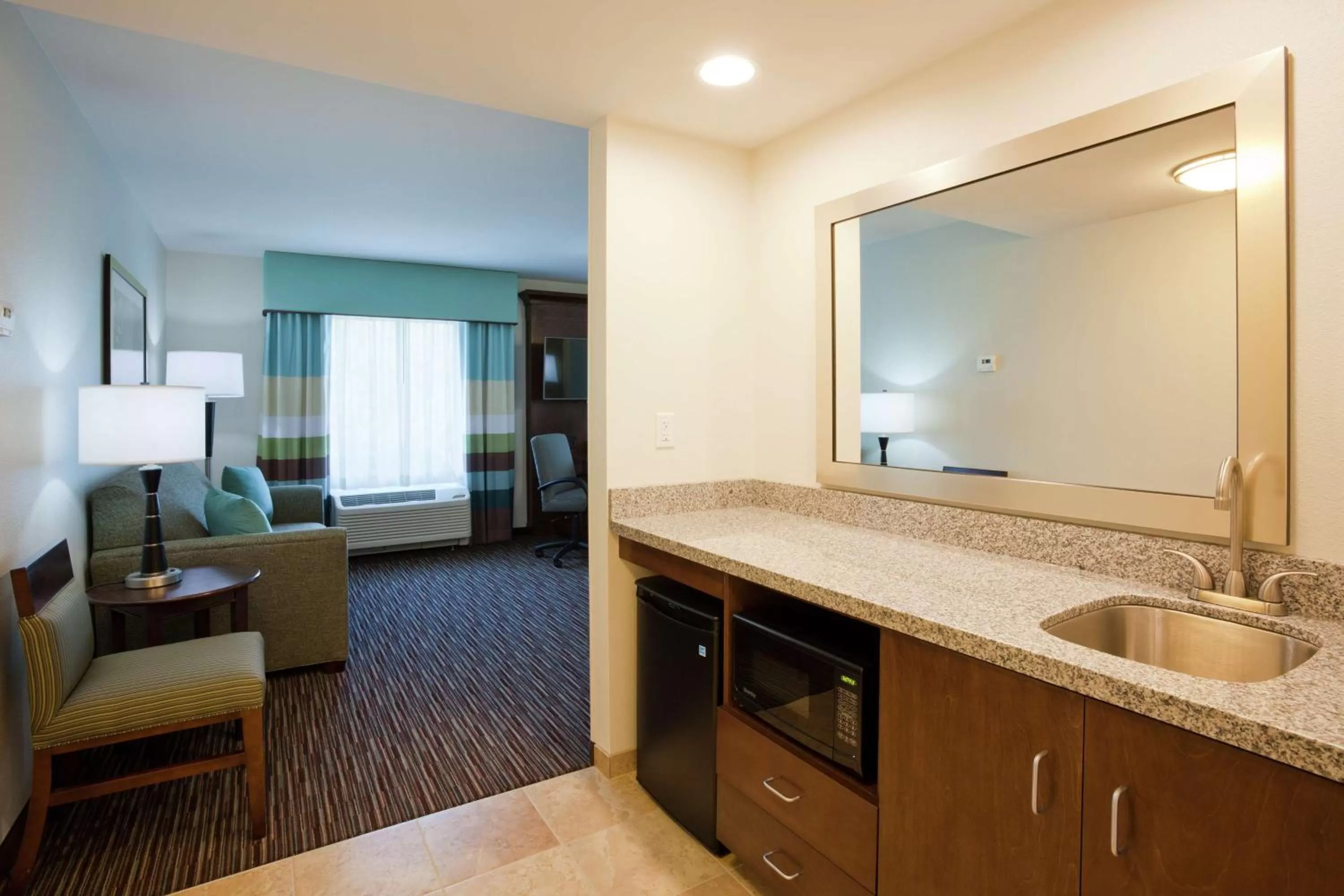 King Studio Suite - Non Smoking in Hampton Inn & Suites Minneapolis West/ Minnetonka