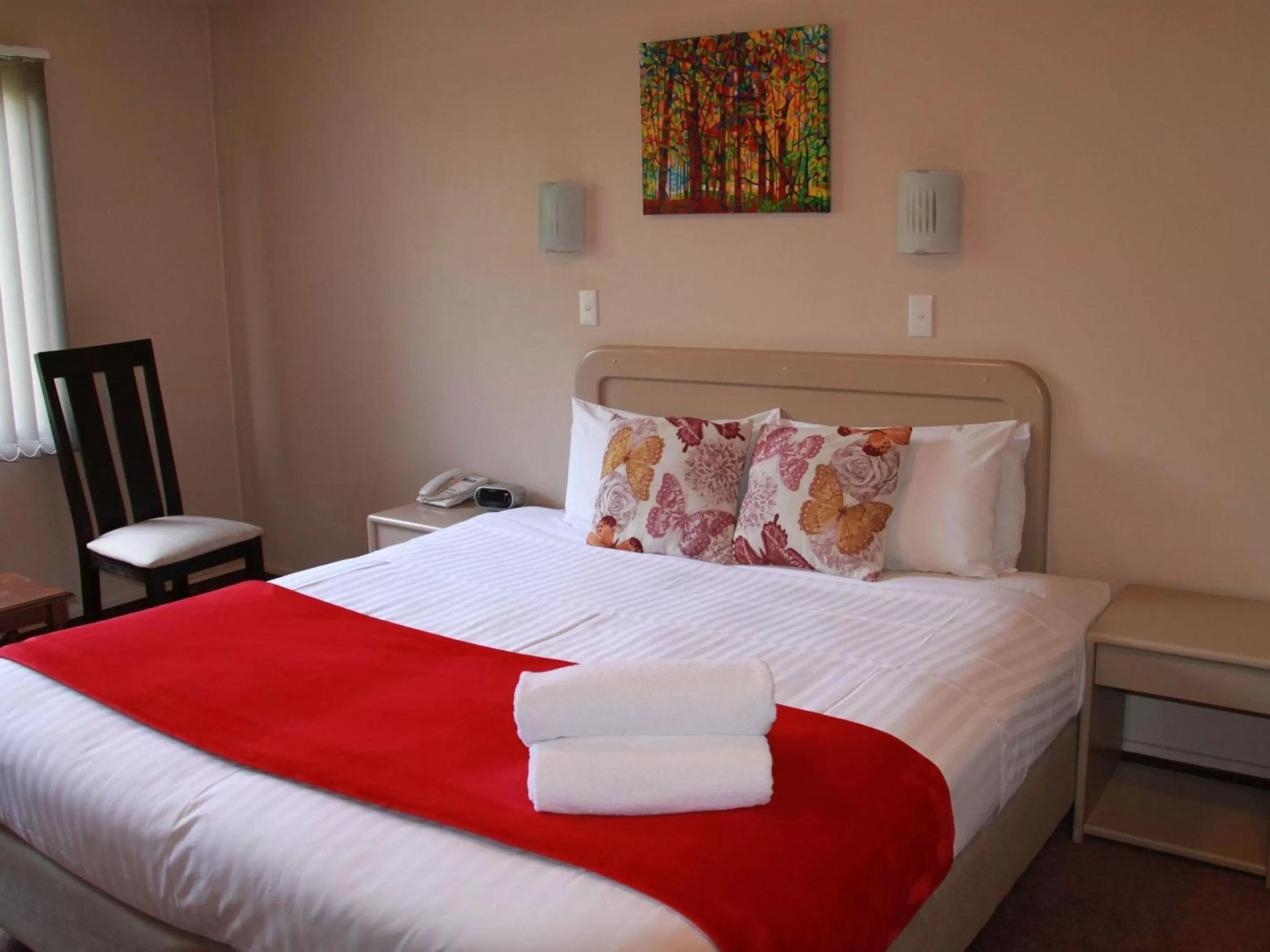 Executive Deluxe Studio in ASURE Camelot Arms Motor Lodge