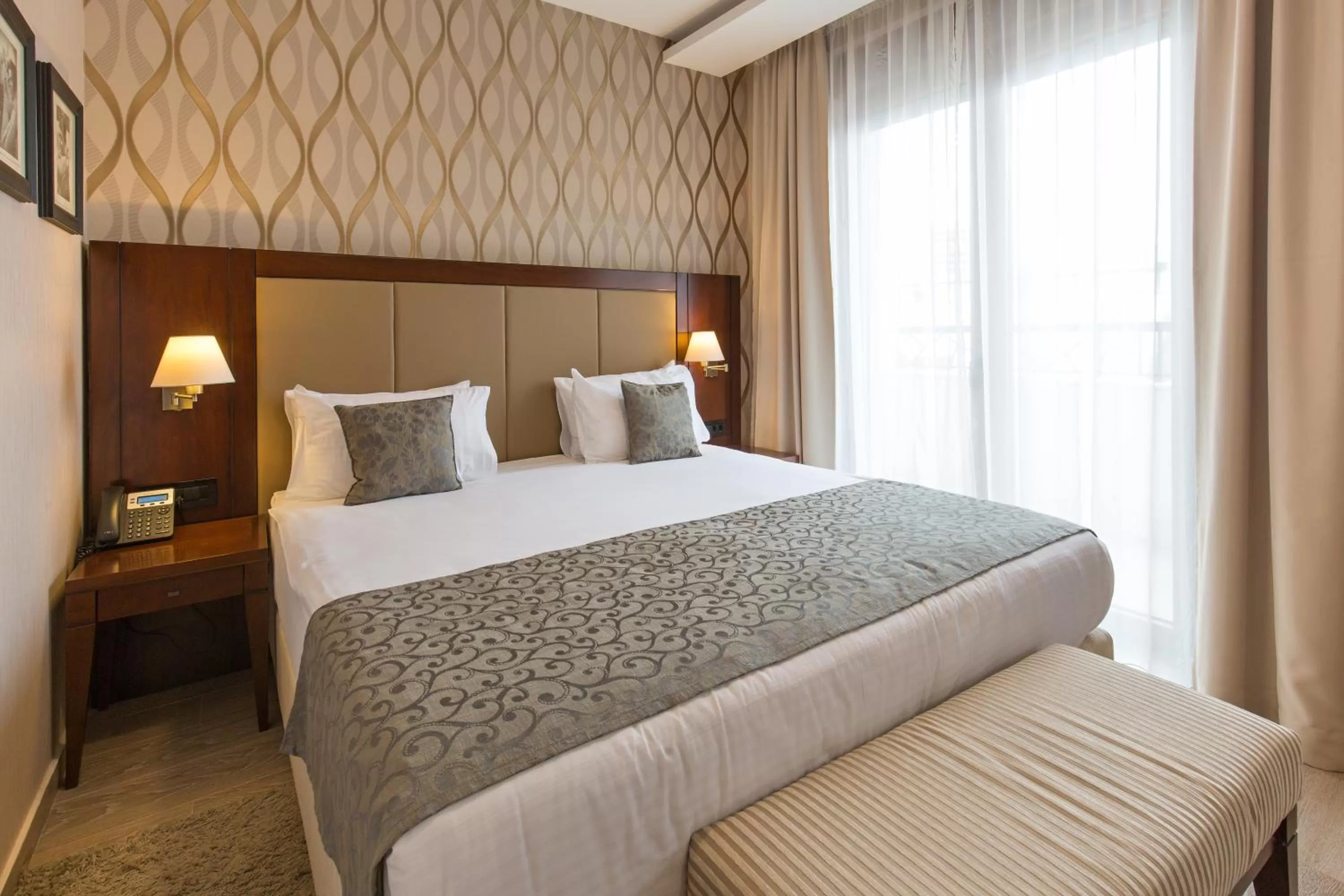 Deluxe King Room in Xenon Hotel & SPA