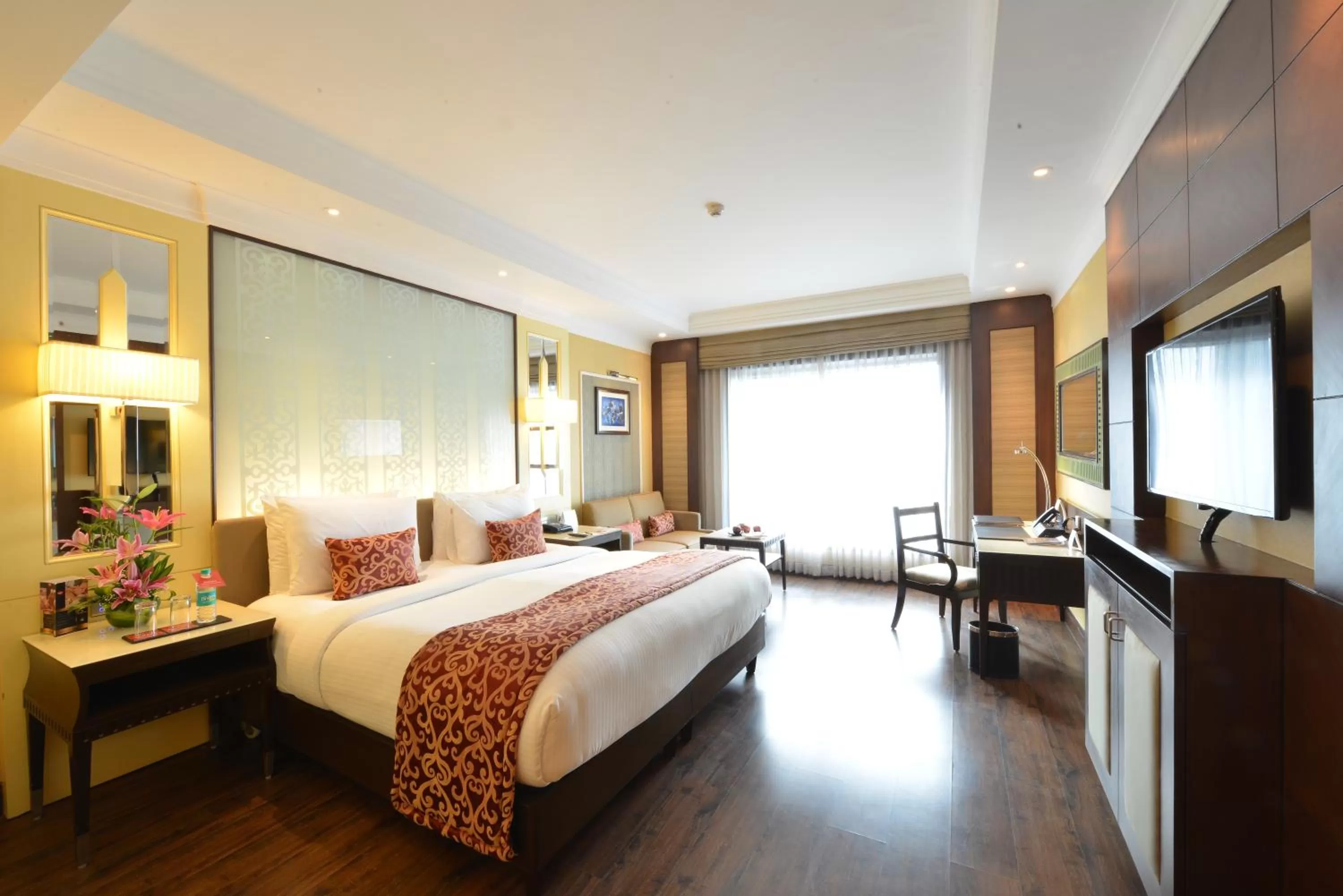 Standard King Room - single occupancy in Ramada Plaza Chennai
