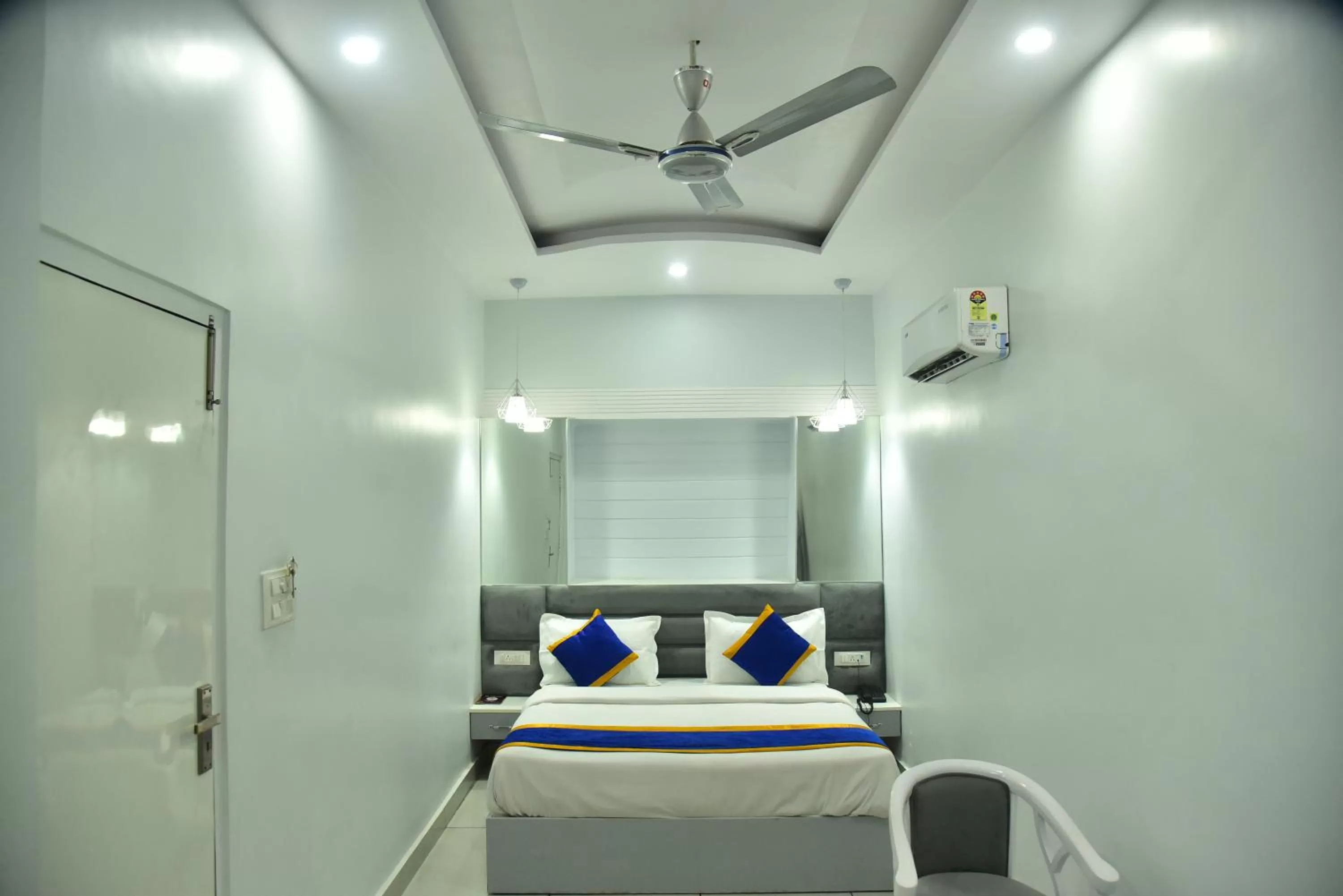 Deluxe Double Room in The Park View Hotel