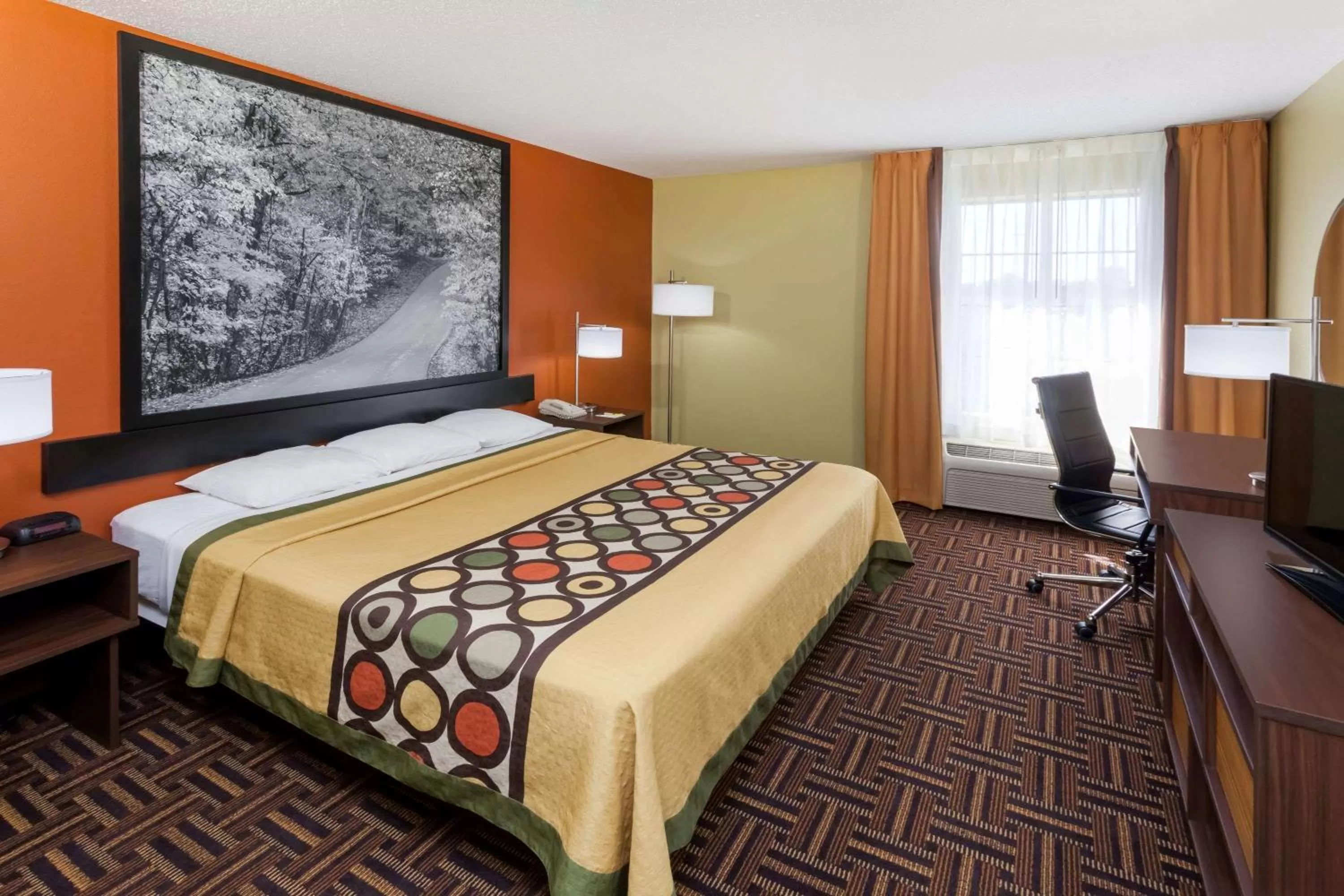 King Room - Non-Smoking in Super 8 by Wyndham Rochester
